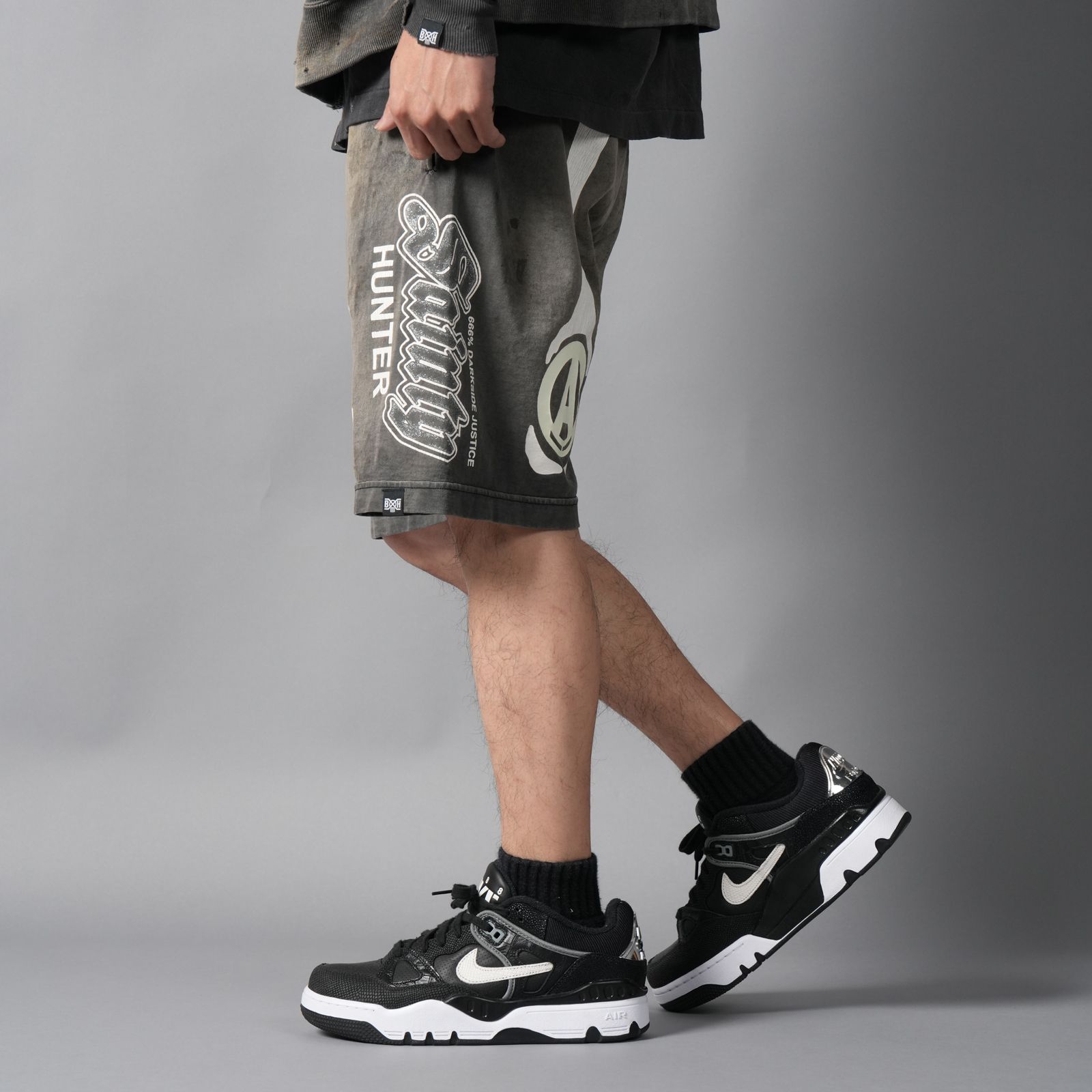 【コラボ】SM-MK8-0000-C33 / BH_CUT SEW SHORTS / BONE / スウェットショーツ (ブラック)