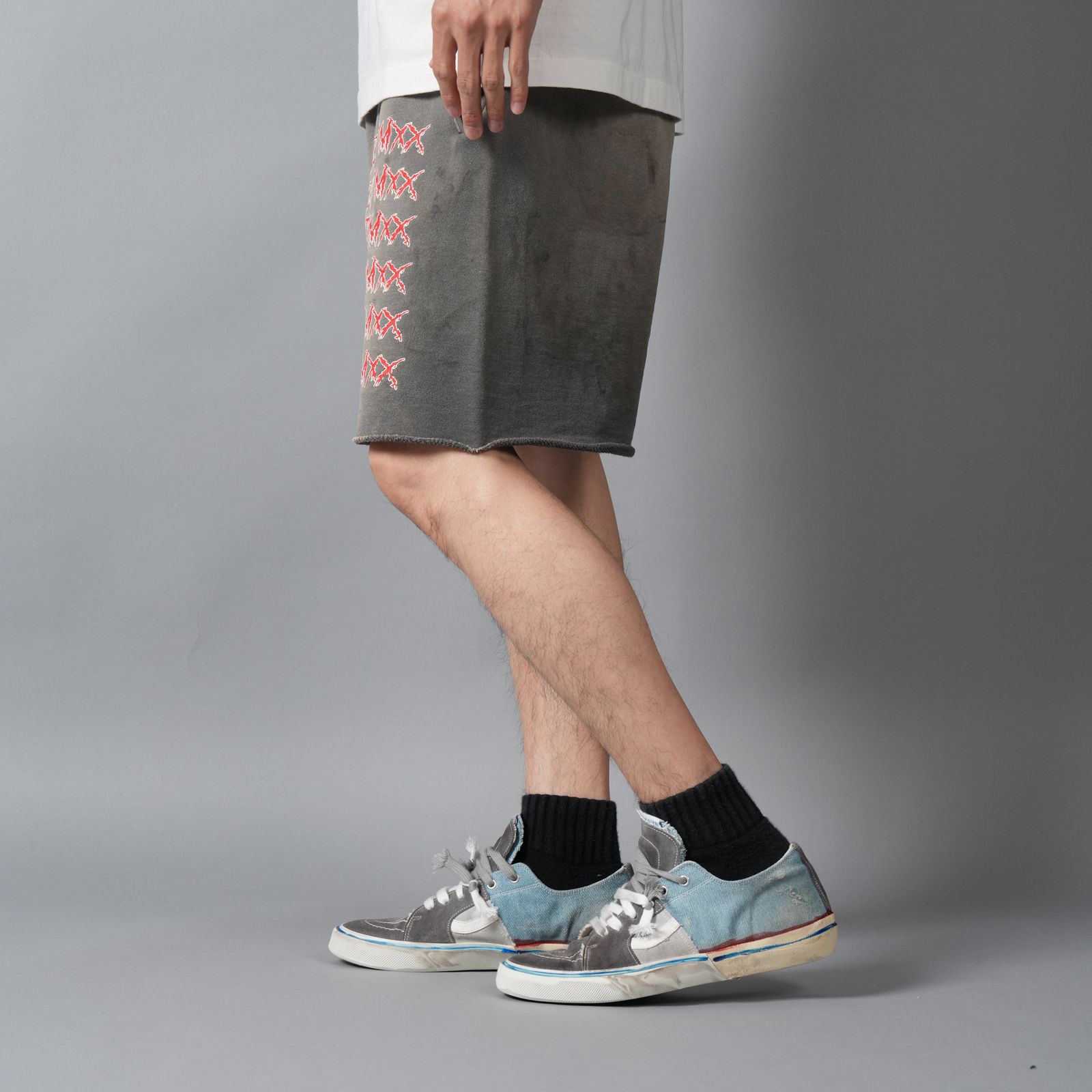 【ラスト1点】SM-MK8-0000-068 / SWEAT SHORTS / SAINT MXX / スウェットショーツ  (チャコール)