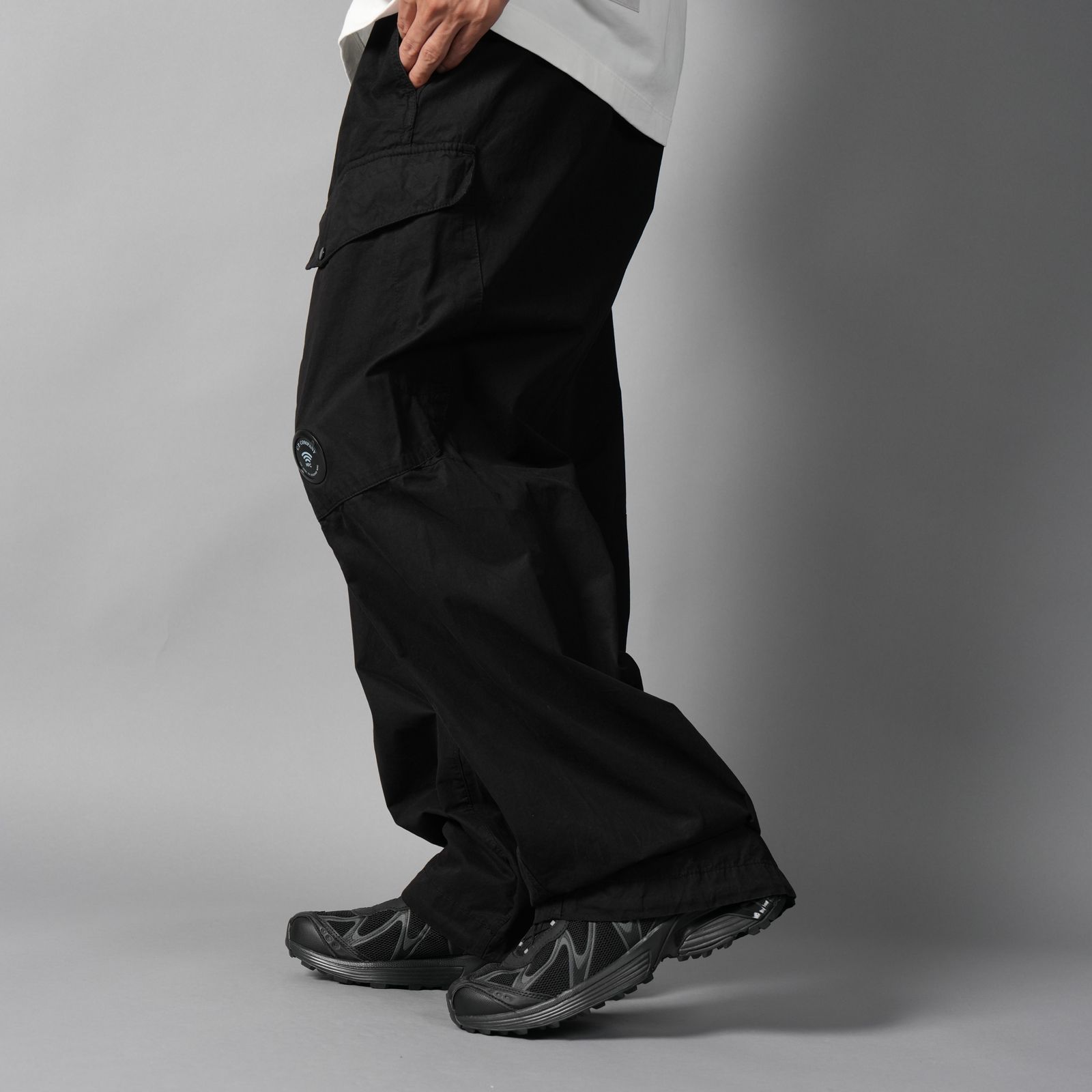 MICROREPS BOXY LENS CARGO PANTS / カーゴパンツ (ブラック)