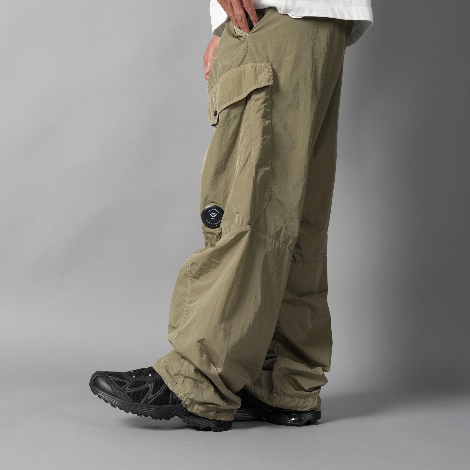 CHROME-R BOXY SEAMLESS CARGO PANTA / カーゴパンツ (フォールンロック)