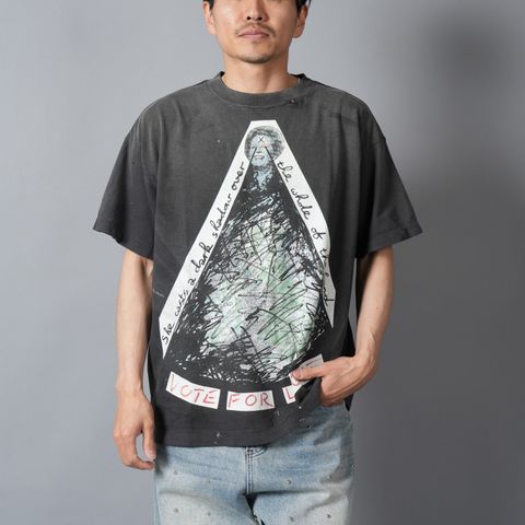 【コラボ】SM-MK8-0000-C01 / JR_SS T-SHIRT / VOTE F LIGHT / BLK / Tシャツ (ブラック)