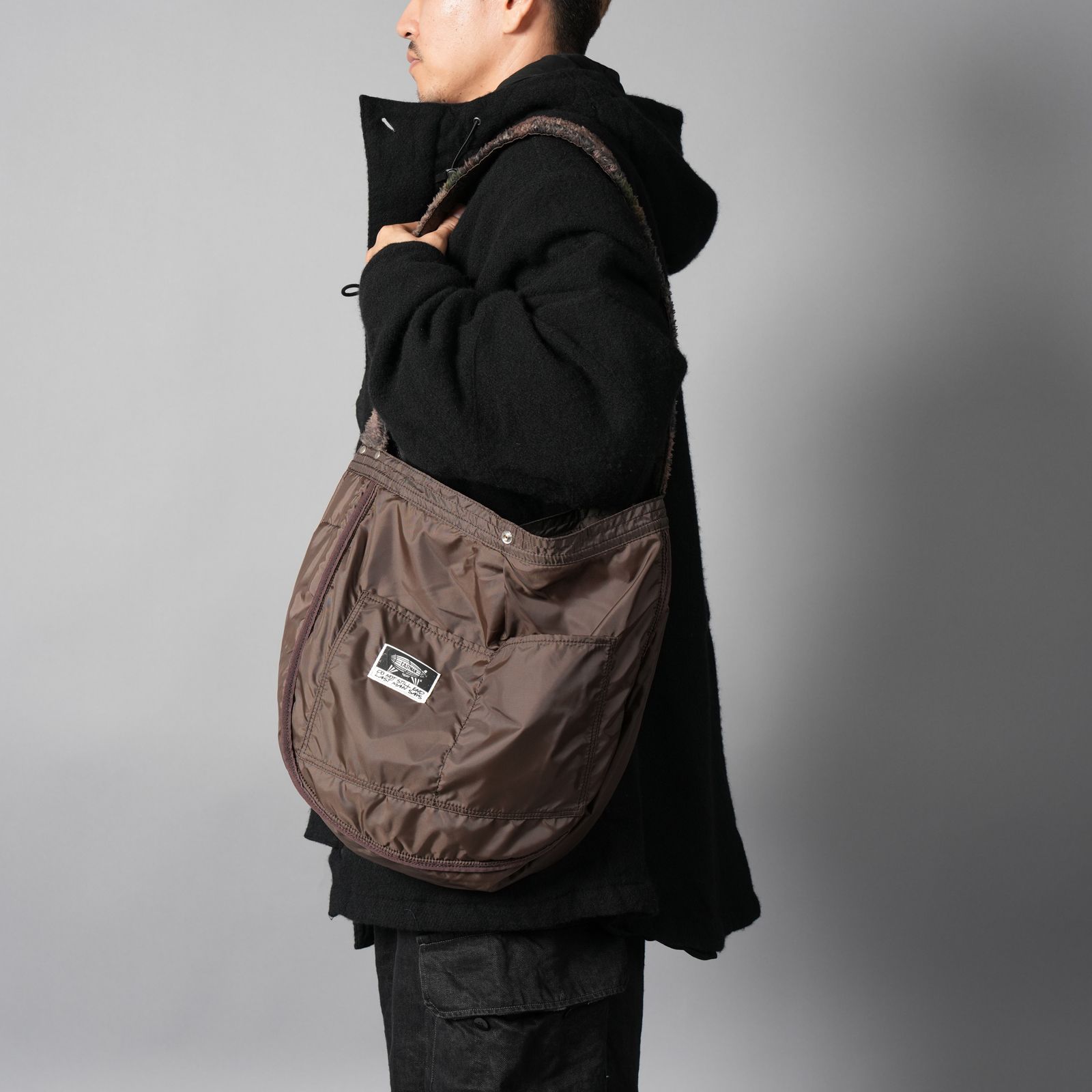 Fleece Shoulder Bag / フリースショルダーバック[リバーシブル] (カモ)