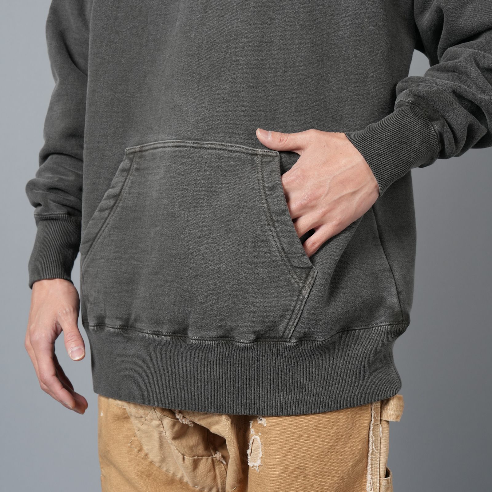 PRINTED HOODIE "TRUCKER" / プリント フーディー トラッカー / パーカー (ブラック)