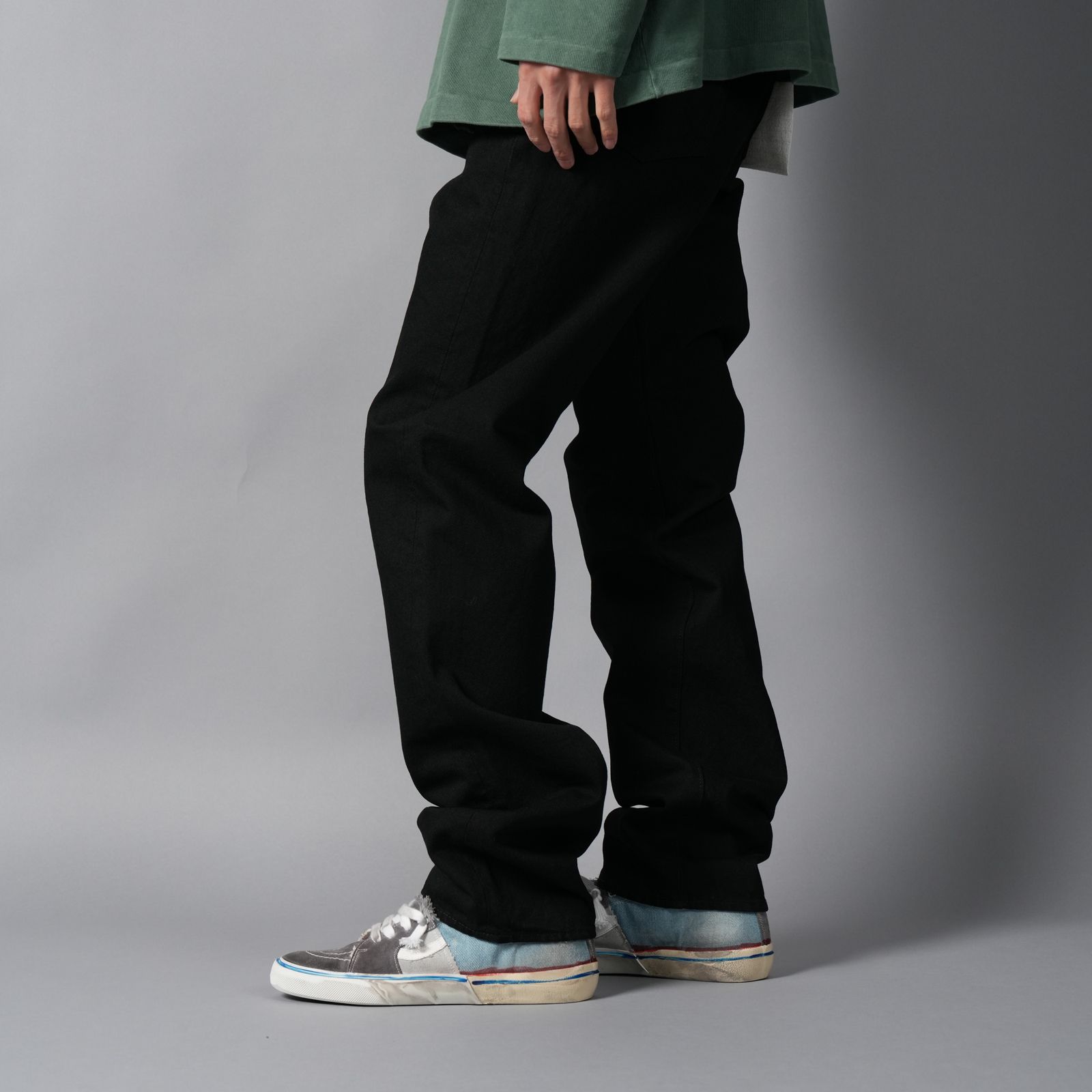 【残りわずか】SM-MK8-0000-077 / BLACK DENIM PANTS / STRAIGHT/ デニムパンツ (ブラック)