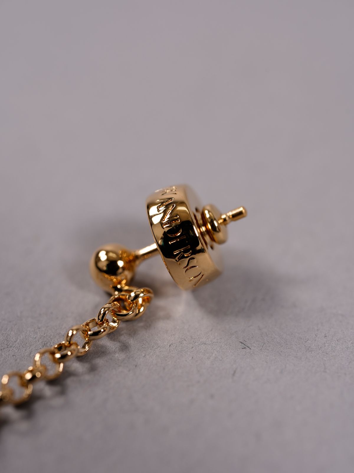 ASYMMETRIC ANCHOR EARRINGS / アシンメトリー アンカー イアリング (ゴールド)