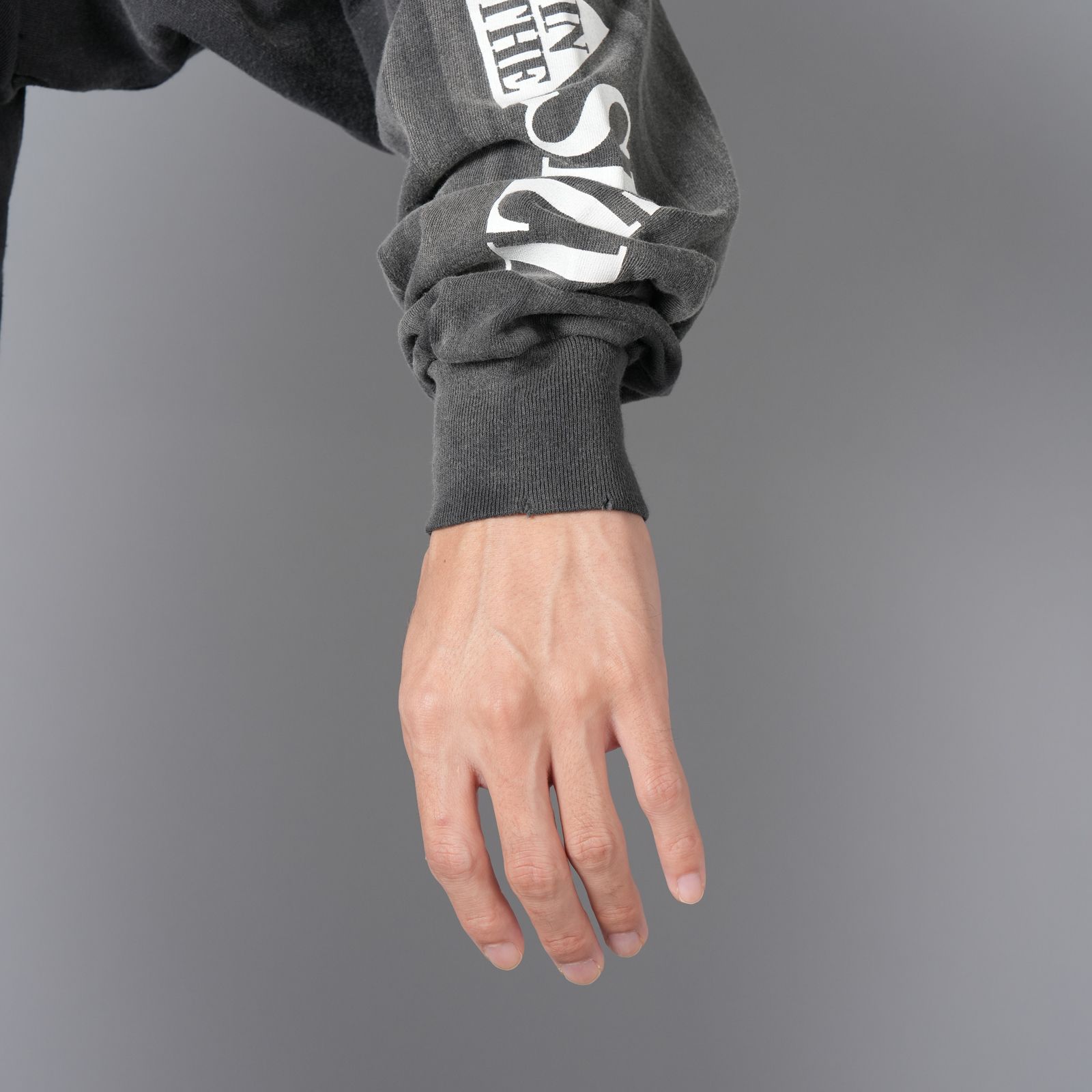 【限定】SM-YS1-0000-C34 / GS_LS TEE / ILYA GITS / BLACK / ロンT・カットソー (ブラック)
