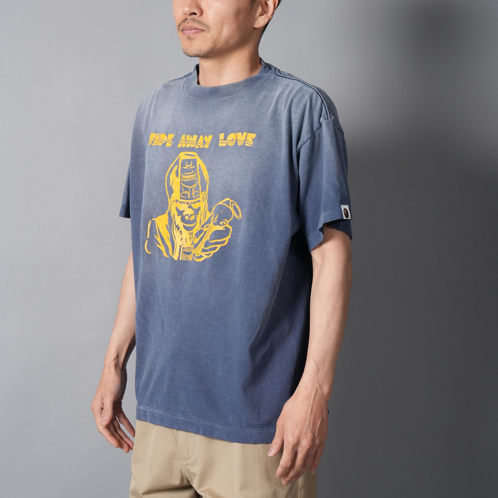 【残りわずか】【コラボ】SM-MK8-0000-C50 / BAPE_SS T-SHIRT / FADE AWAY LV / NV / Tシャツ (ネイビー)