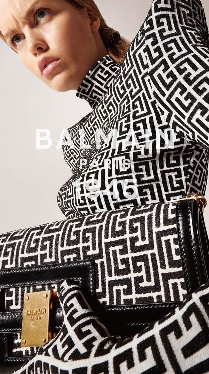 【関税込み】Balmain ブラック Vintage フーディ EXQUISITE F/W 2012 Adorned Leather Top | Authentic & Vintage