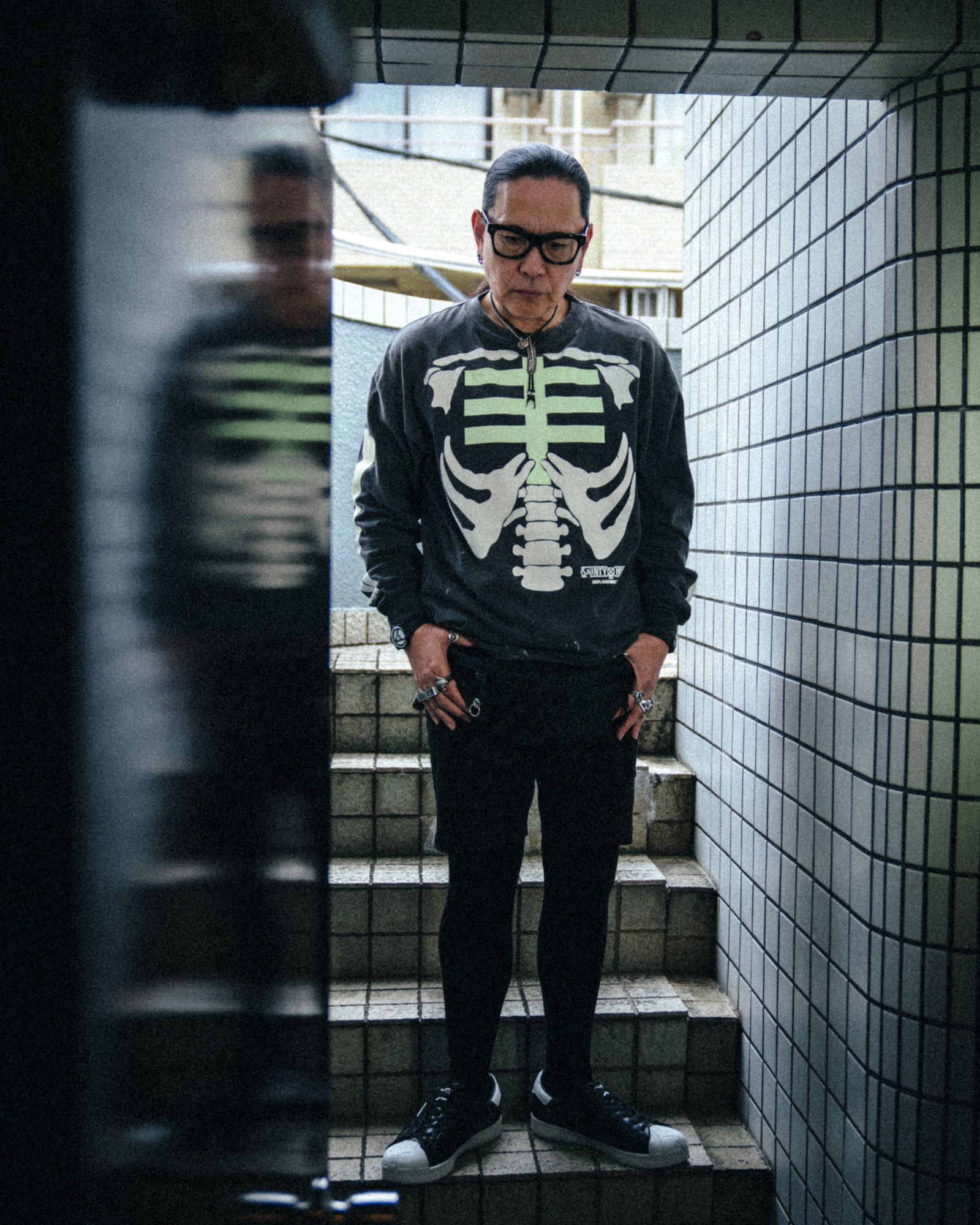 【コラボ】SM-MK8-0000-C30 / BH_LS T-SHIRT / BONE / BLACK / ロンT・カットソー(ブラック)