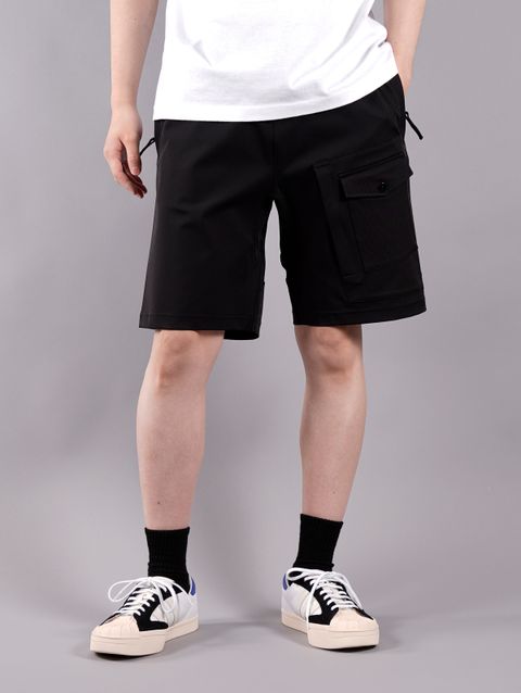 ラスト1点 / STONE ISLAND MARINA TWO WAYS STRETCH RECYCLED NYLON TWIL / ストーンアイランド マリーナ ショートパンツ (ブラック)