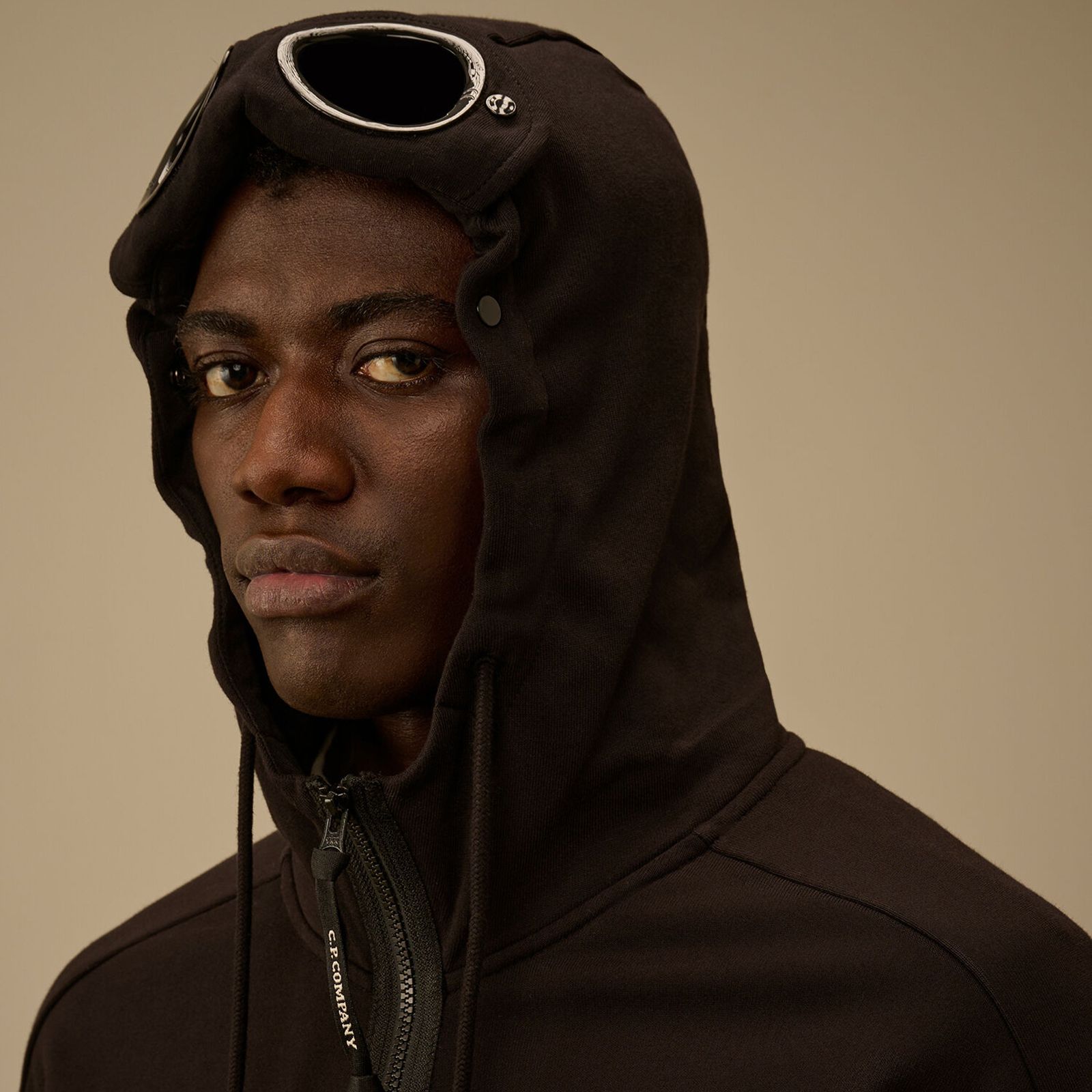 Diagonal Raised Fleece Goggle Zip Sweatshirt / ジップフーディー (ブラック)