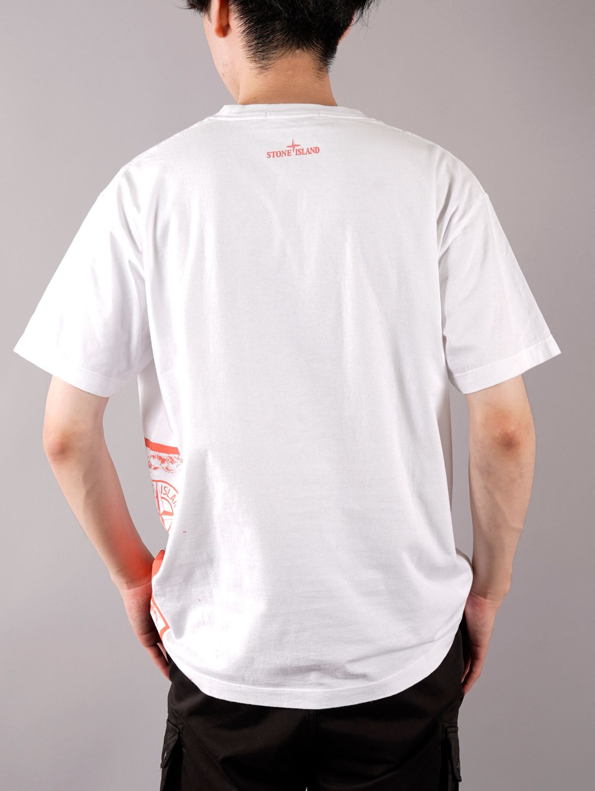 “DRONE ONE” / プリント Tシャツ / ホワイト [2NS83]