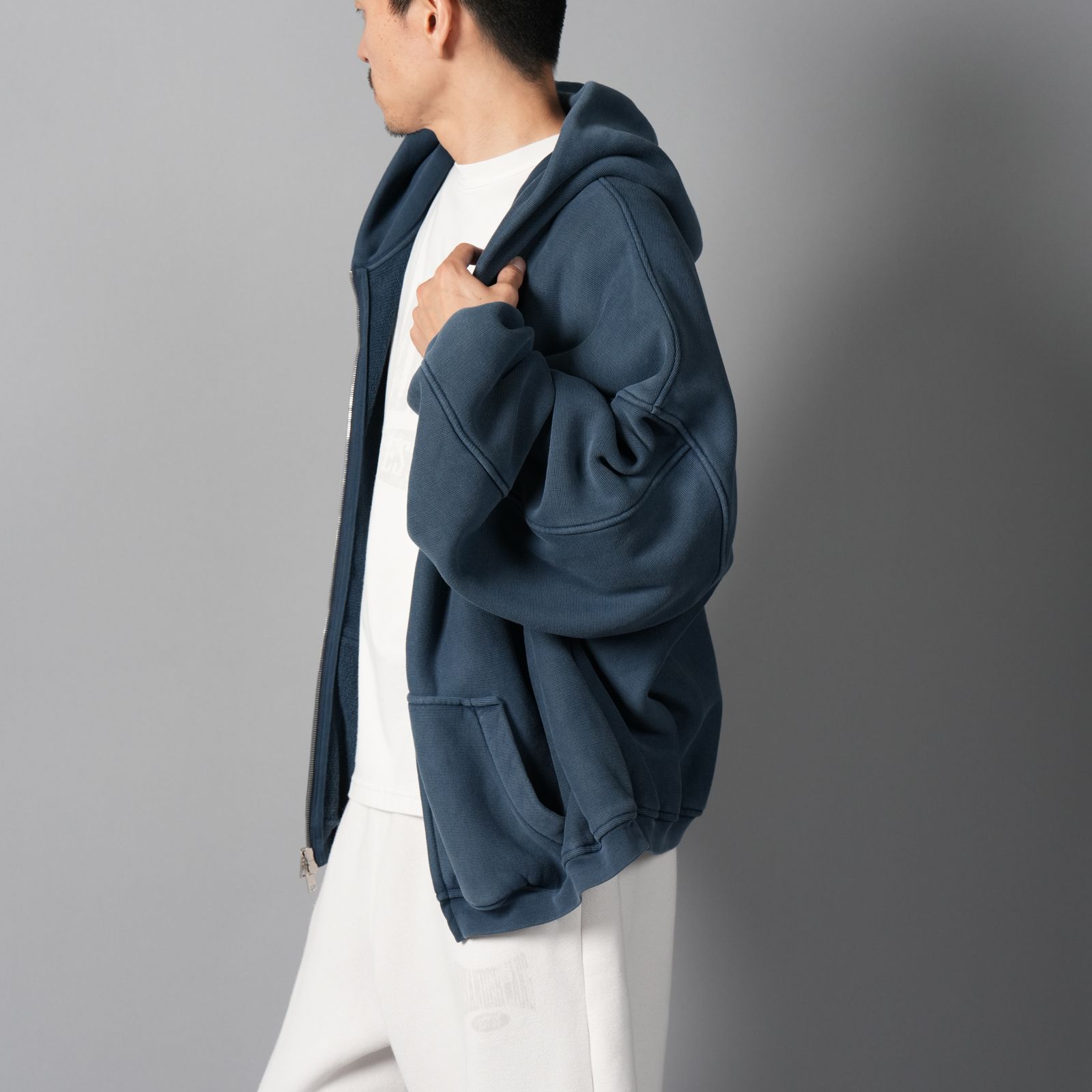 【残りわずか】ZIP UP HOODIE W / GRAPHIC LOGO / ジップアップフーディー グラフィックロゴ / ジップアップパーカー (ウォッシュドネイビー)