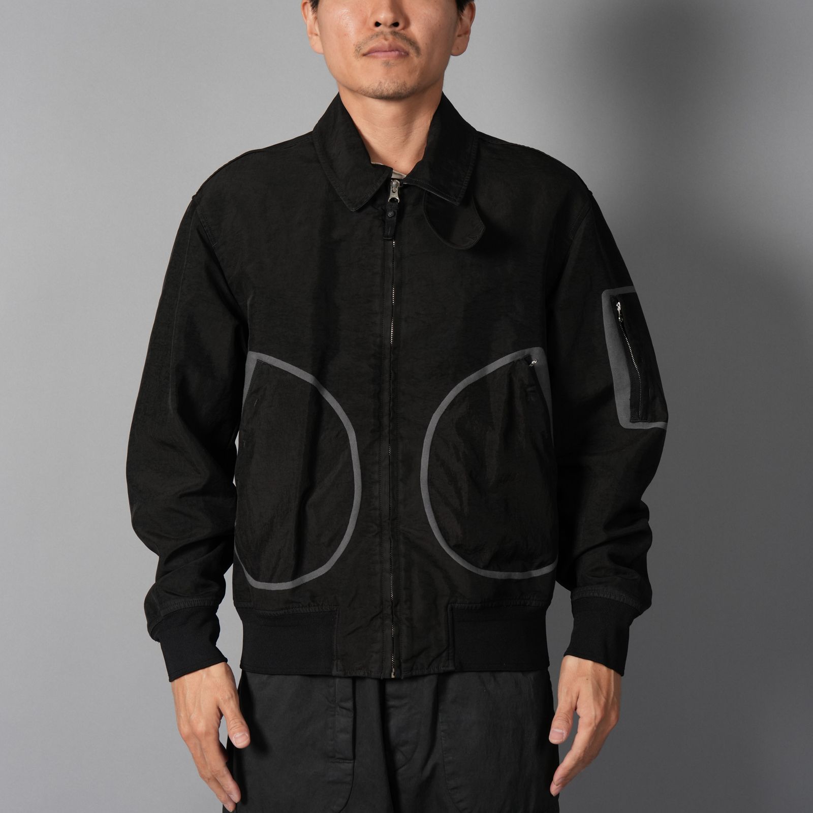 OUTERWEAR MEDIUM JACKET IN TRAMA 3D - NYLON FACE / ブルゾン (ブラック)