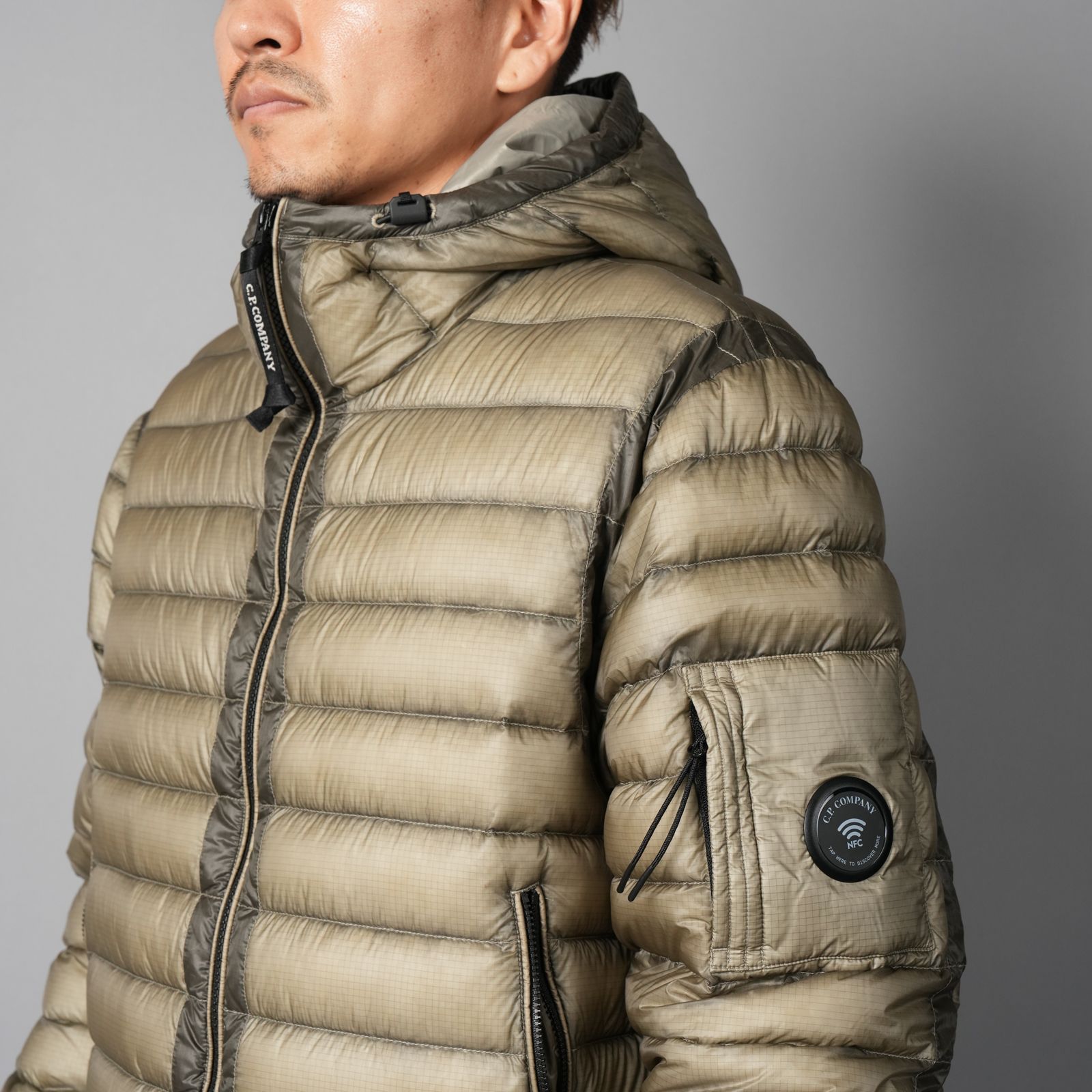 【残りわずか】D.D. Shell Hooded Lens Down Jacket / フーデッド レンズ ダウンジャケット (フォールンロック)