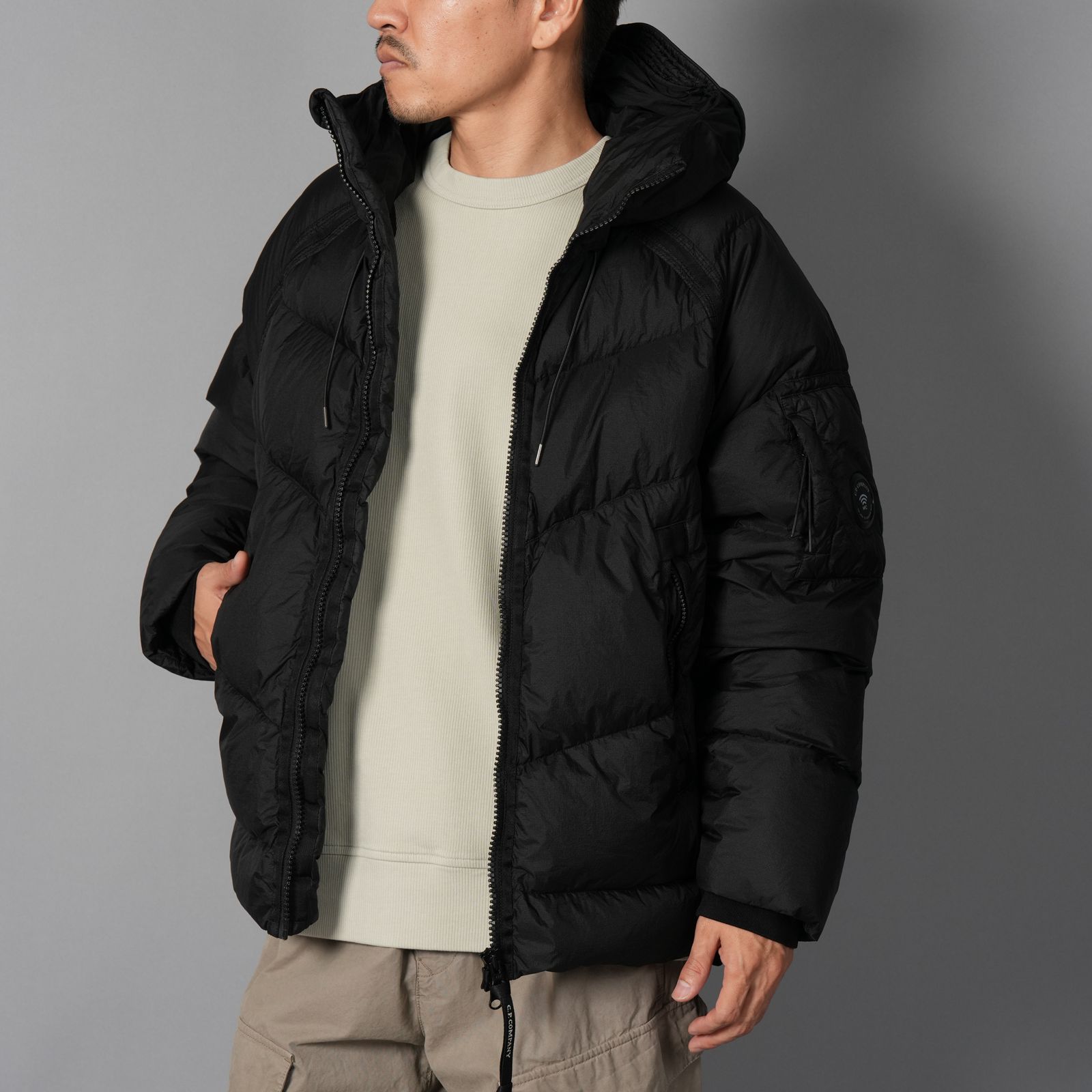 Down Shield Lens Hooded Puffer / ダウンシールド レンズ フーデッド パファー / ダウンジャケット (ブラック)