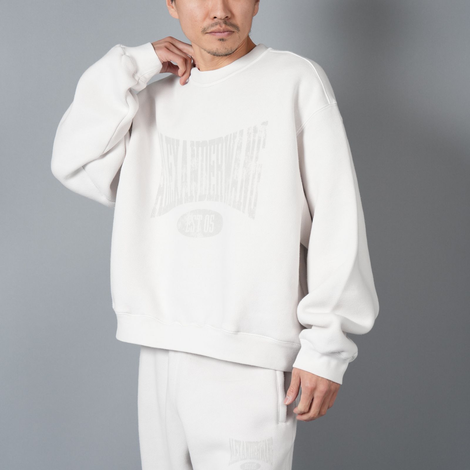 【ラスト1点】GRAPHIC CREWNECK SWEATSHIT / グラフィック クルーネックスウェット   (ダーティーホワイト)