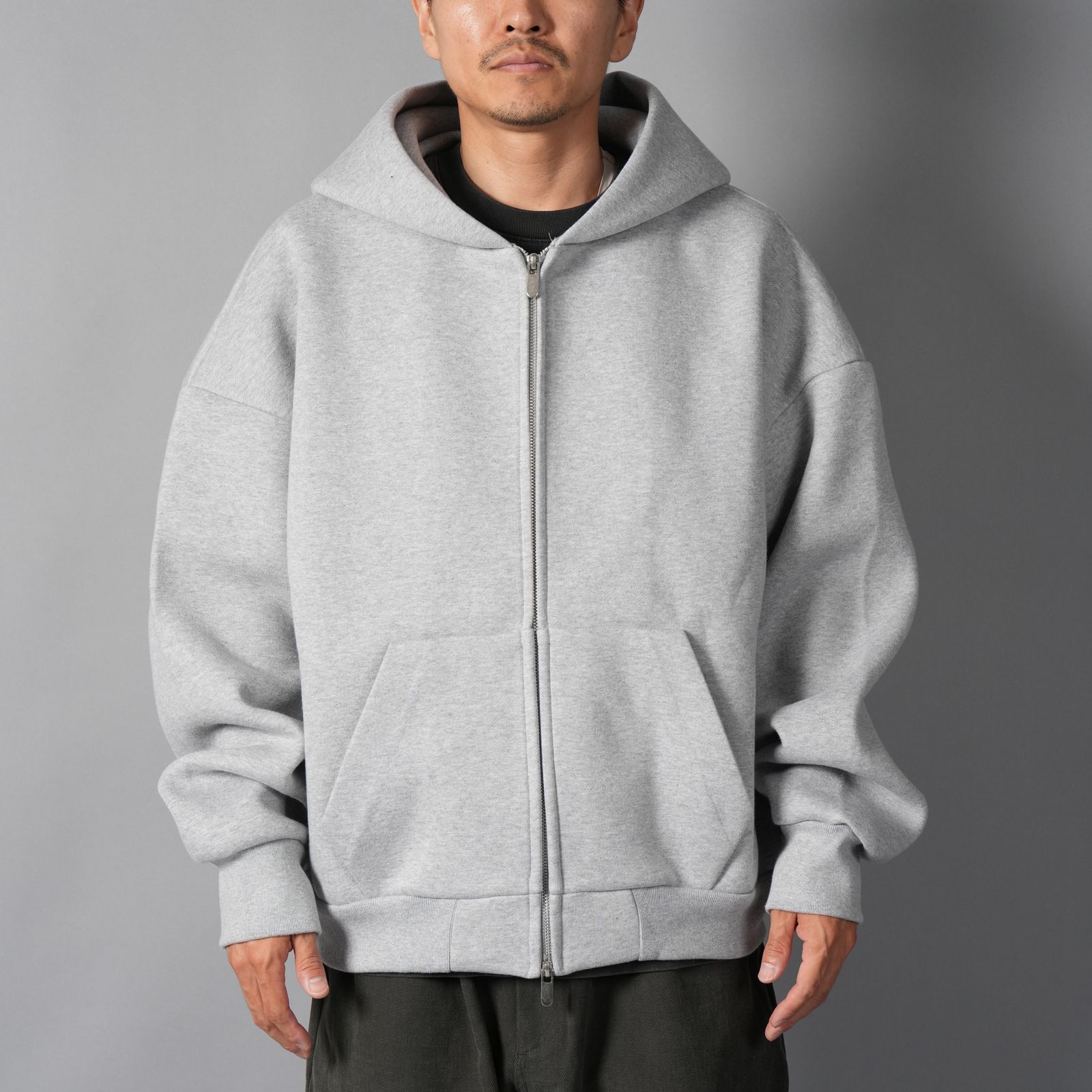 V2 ZIPPED HOODIE  / ジップフーディー (クラウド)