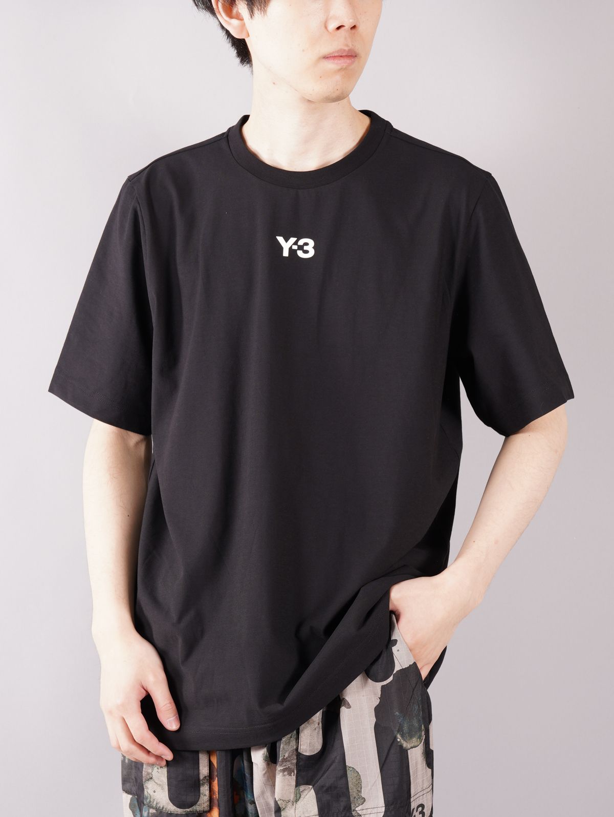 Y-3 - ラスト1点 / M Chapter 1 SS TEE CF LOGO / Tシャツ (ブラック ...