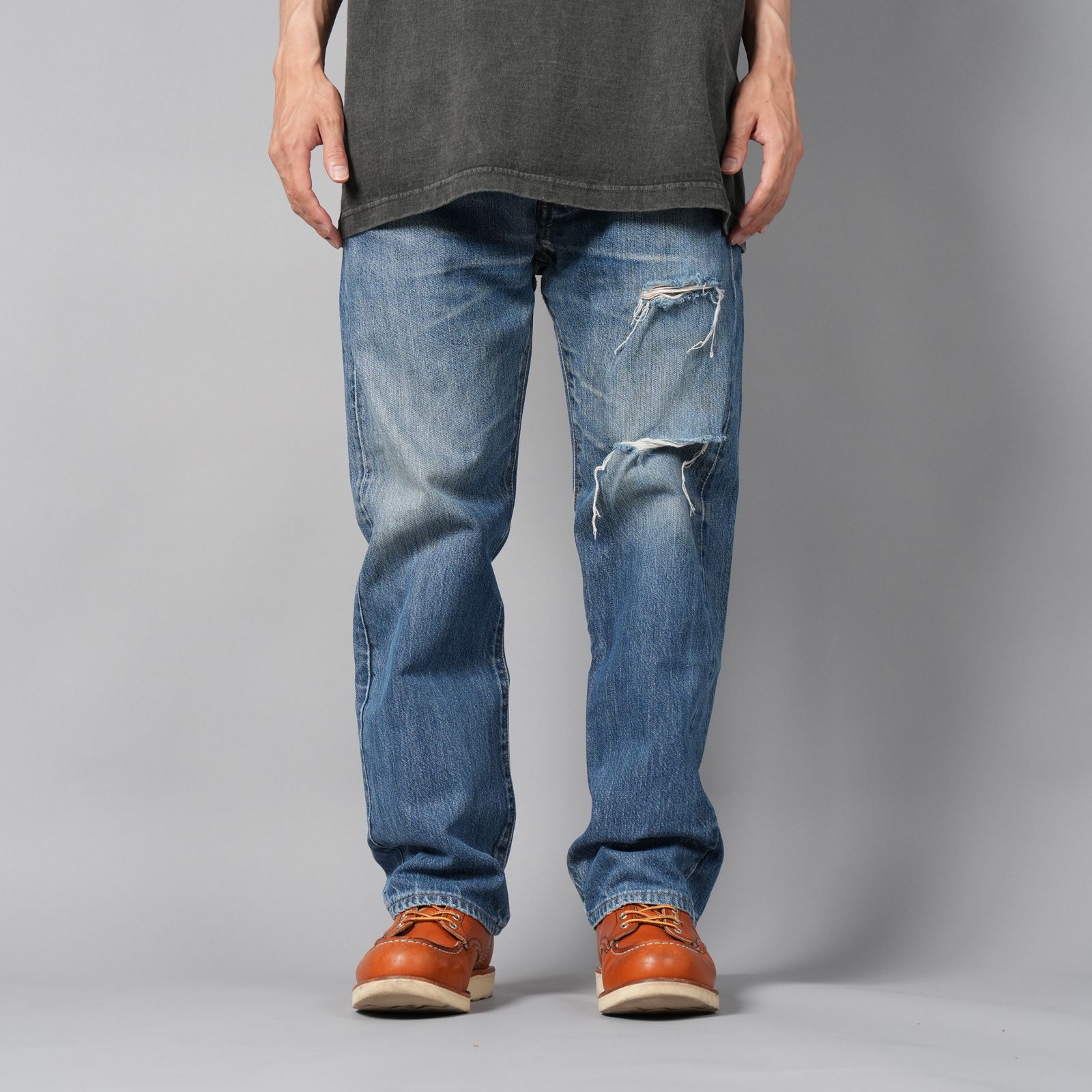 BASICKS x Vintage Levi's Heart Pocket Damage Denim / ハートポケットダメージデニム [32インチ] (ブルー)