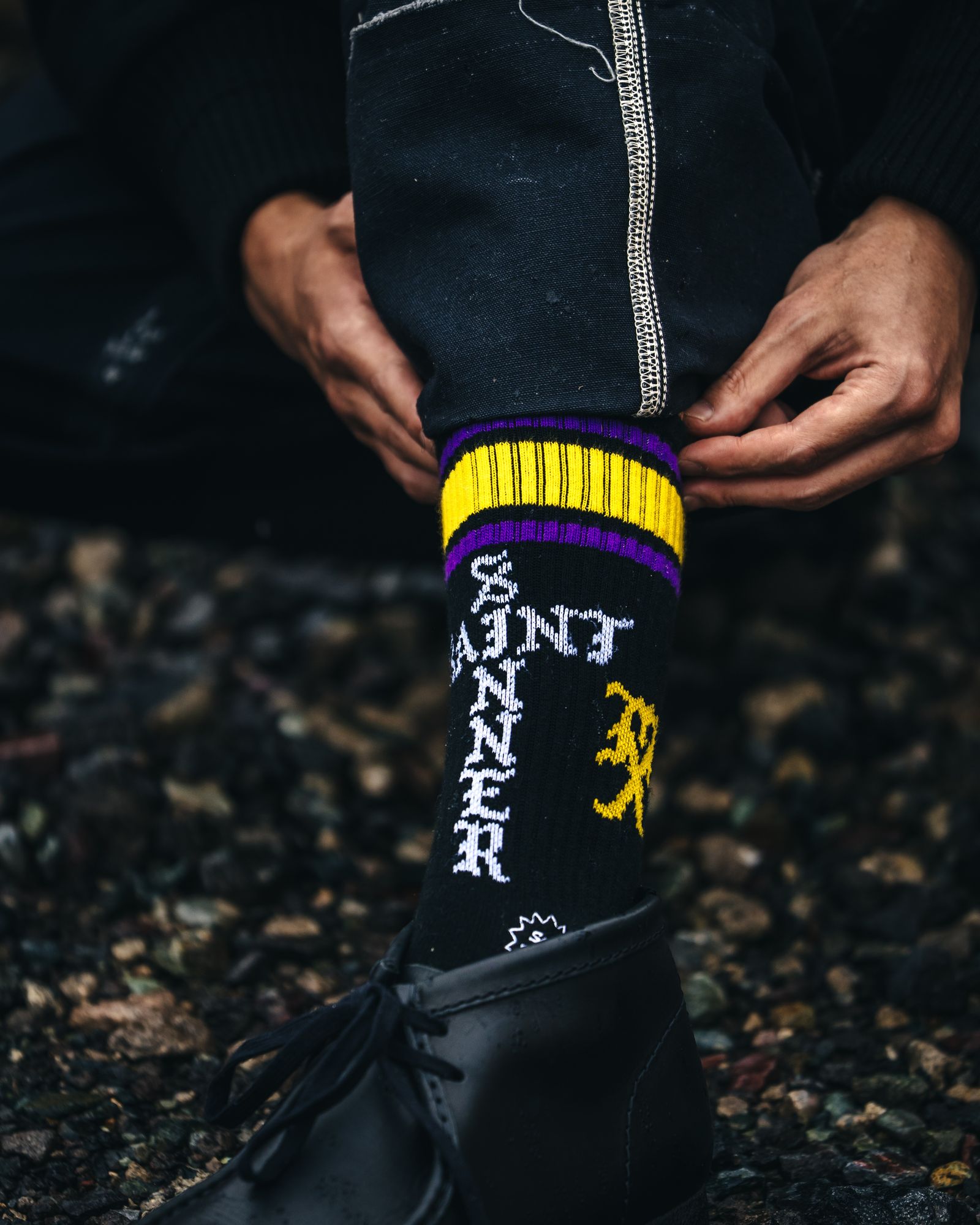 SM-HR1-0000-111 / SOCKS / SINNER / BLACK+PURPLE / ソックス (ブラック/パープル)