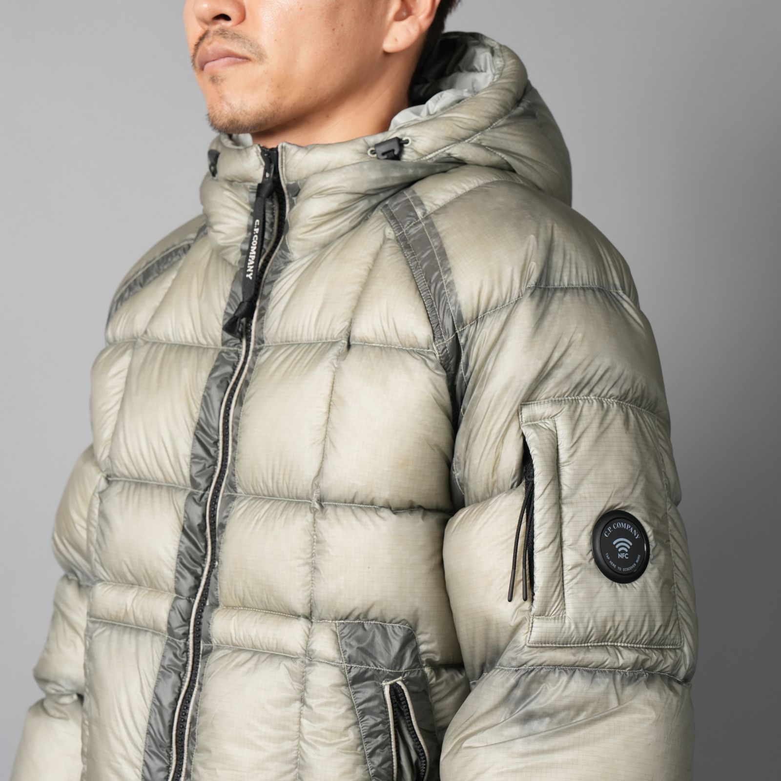D.D. SHELL HOODED DOWN JACKET / フーデッド ダウンジャケット (フリントグレー)