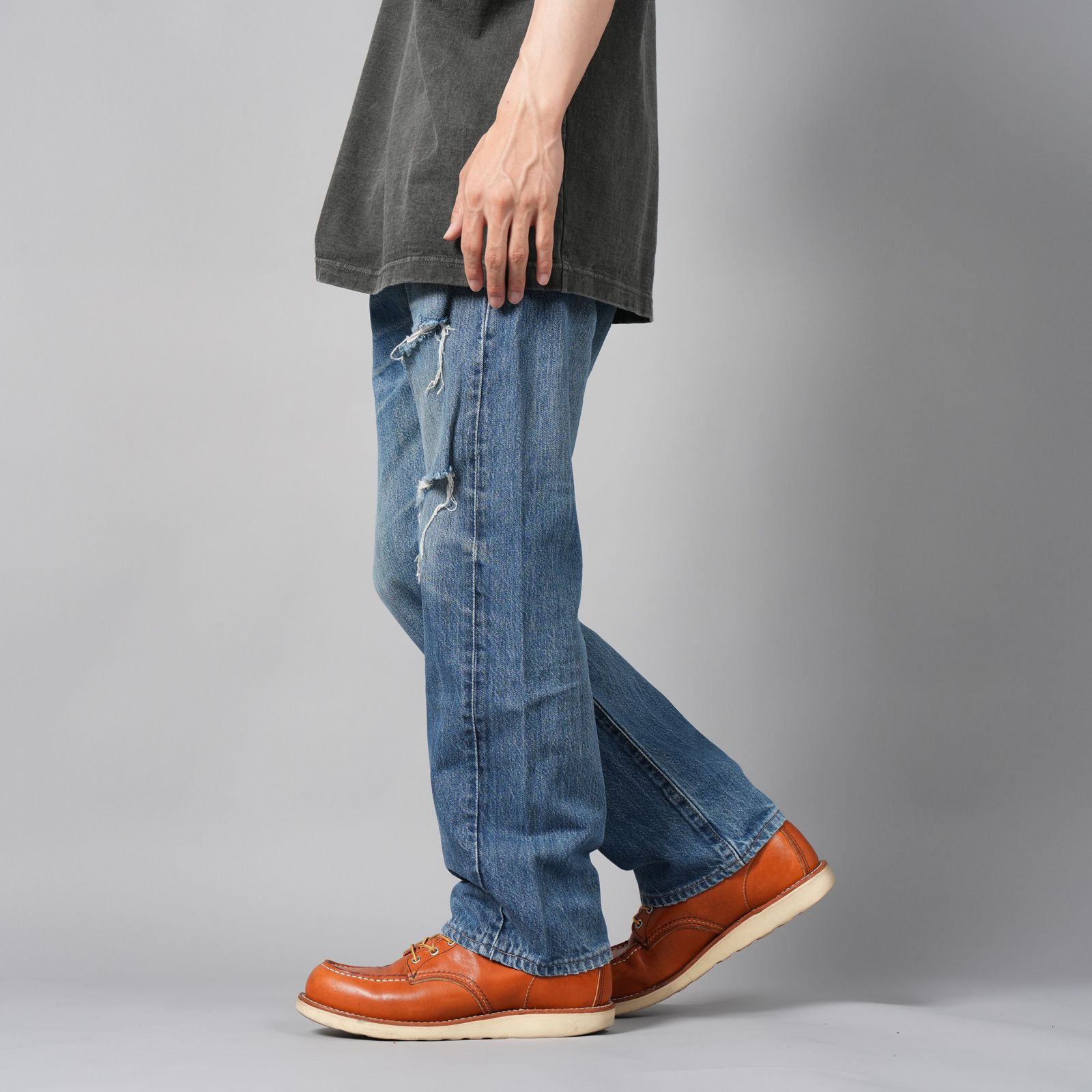 BASICKS x Vintage Levi's Heart Pocket Damage Denim / ハートポケットダメージデニム [32インチ] (ブルー)