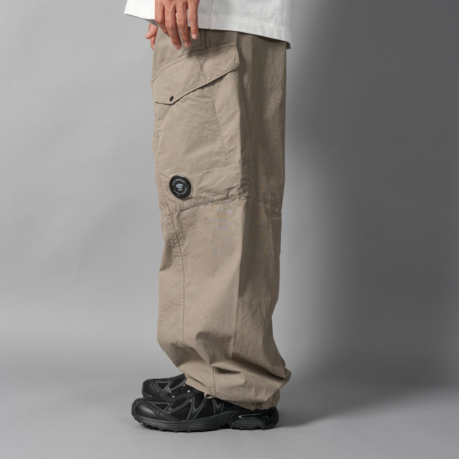 MICROREPS BOXY LENS CARGO PANTS / カーゴパンツ (フォールンロック)