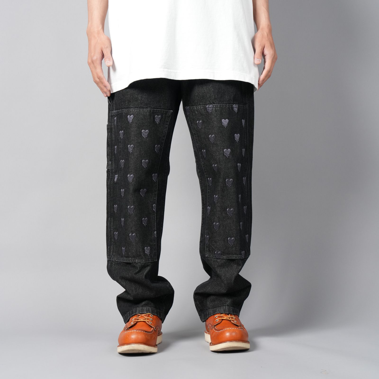 【ラスト1点】LOGO PATTERN DENIM PANTS / ロゴパターン デニムパンツ / ダブルニー (ブラック)