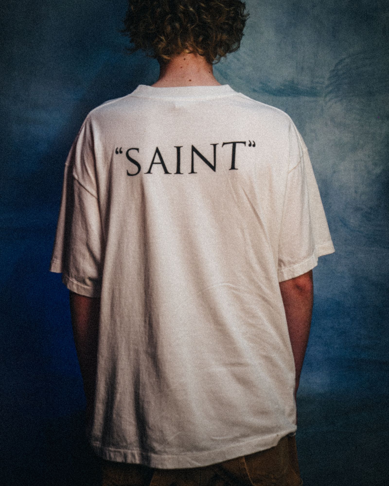 【コラボ】SM-MK1-0000-C68 / CKY_SS T-SHIRT / SAINT / WHITE / Tシャツ  (ホワイト)