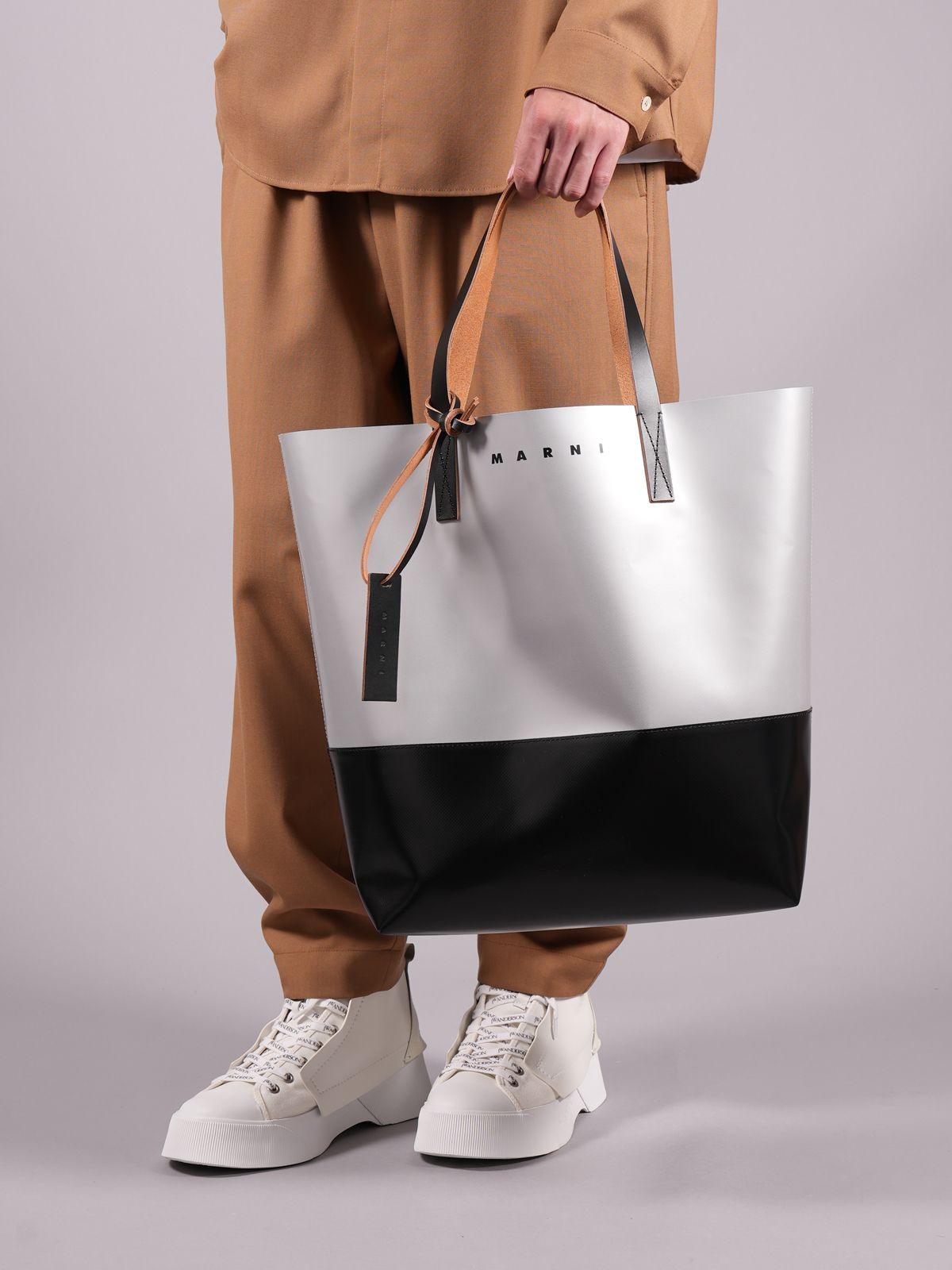 MARNI◇Glossy grip/トートバッグ/PVC/BEG/無地/SHMP0015Q1