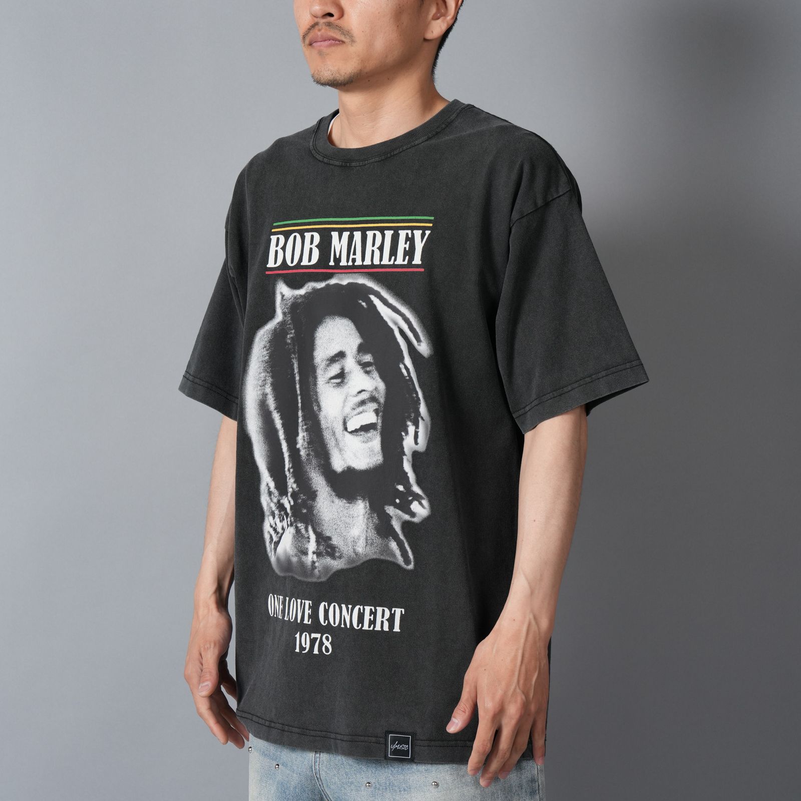 UIZZ-22569 / BOB MARLEY / ボブマーリー / Tシャツ (ブラック)