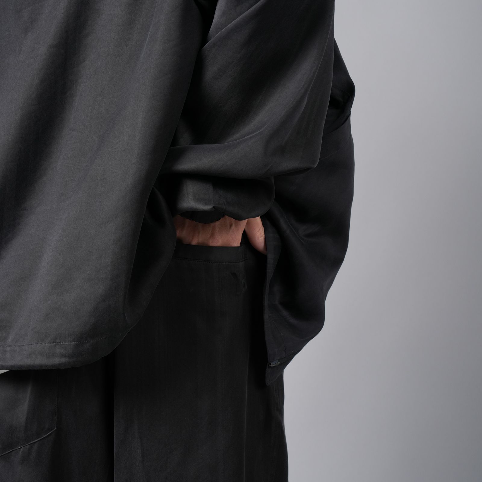 Y-3 ブラック ストライプパンツ Y-3 - 【ラスト1点】Y-3 3-Stripes Nylon Shell Pants / スリー