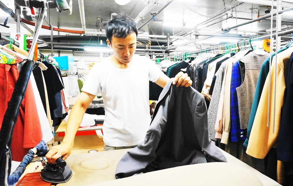 クリーニングでお困りの方必見 / 高級ダウン専門店ひらいしやクリーニング