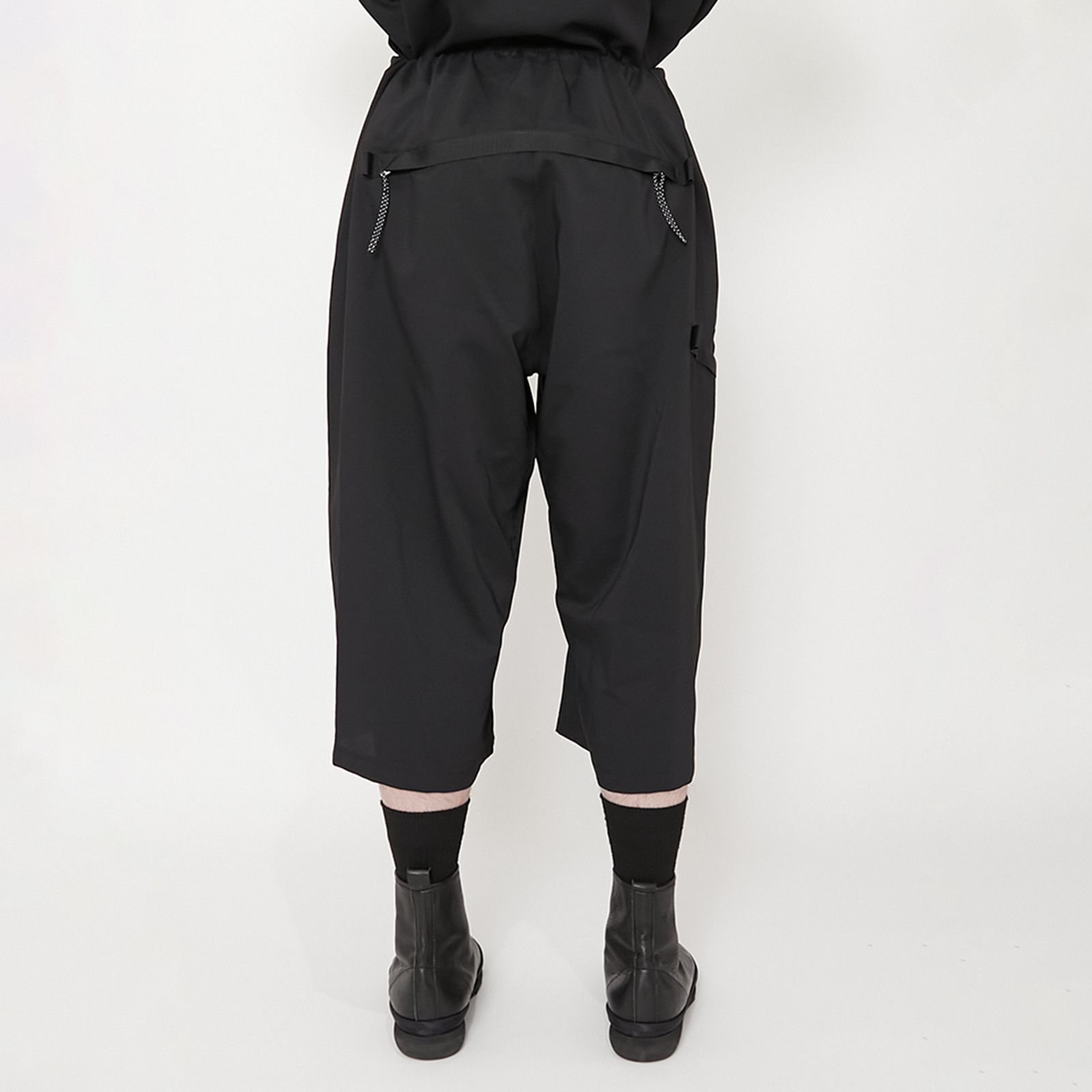 【GHOST】WOVEN WATER-REPELLENT TWO TUCK NINJA SHORTS / ニンジャショーツ(ブラック)