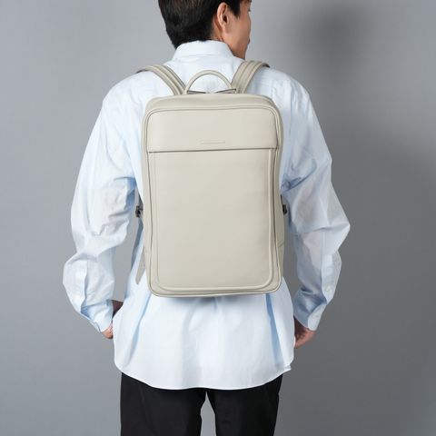 ソフトバックパック スモール (ホワイトベージュ) moore-soft-backpack-small objcts.io
