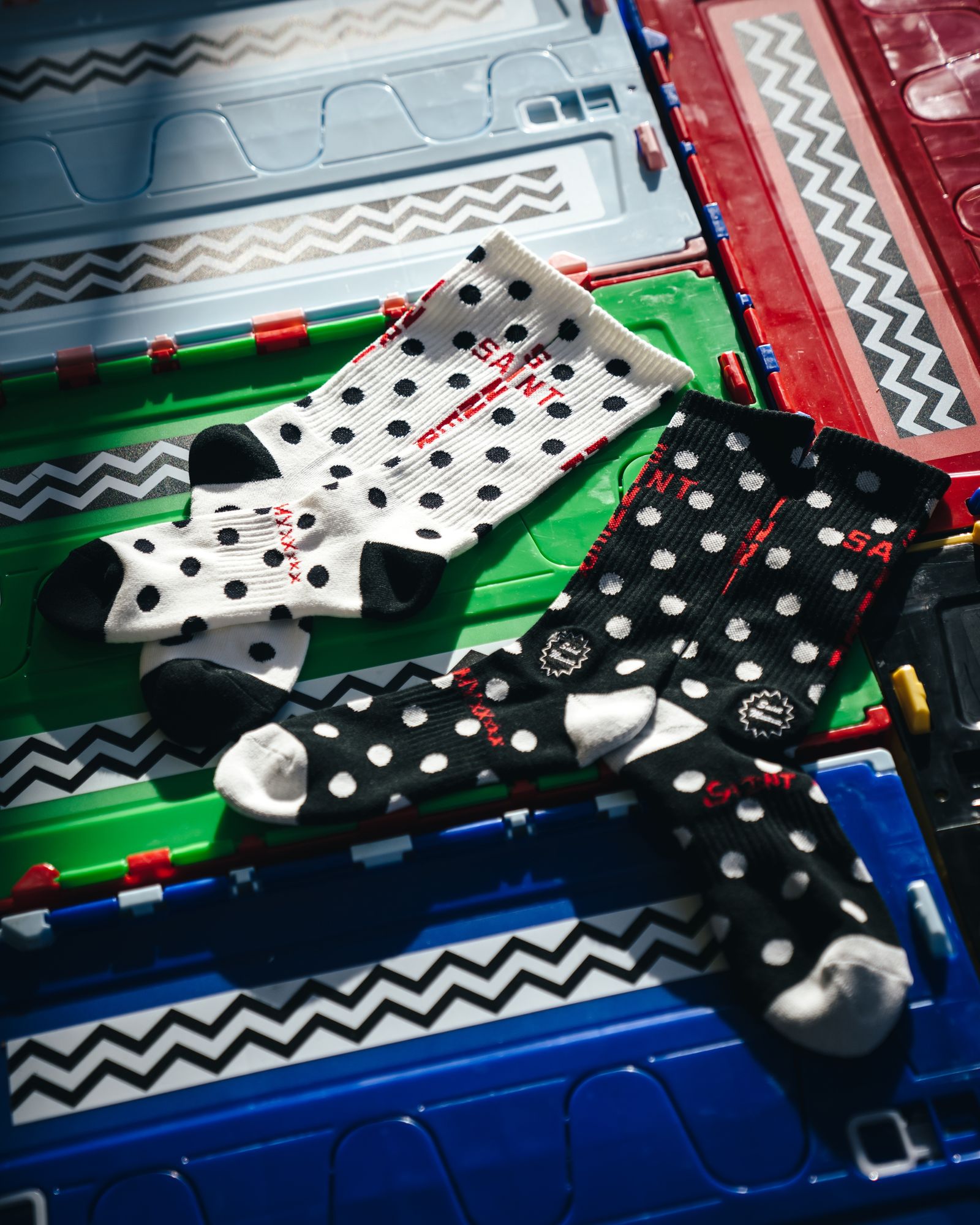 SM-MK8-0000-100 / SOCKS / DOT / BLACK / ソックス (ブラック)