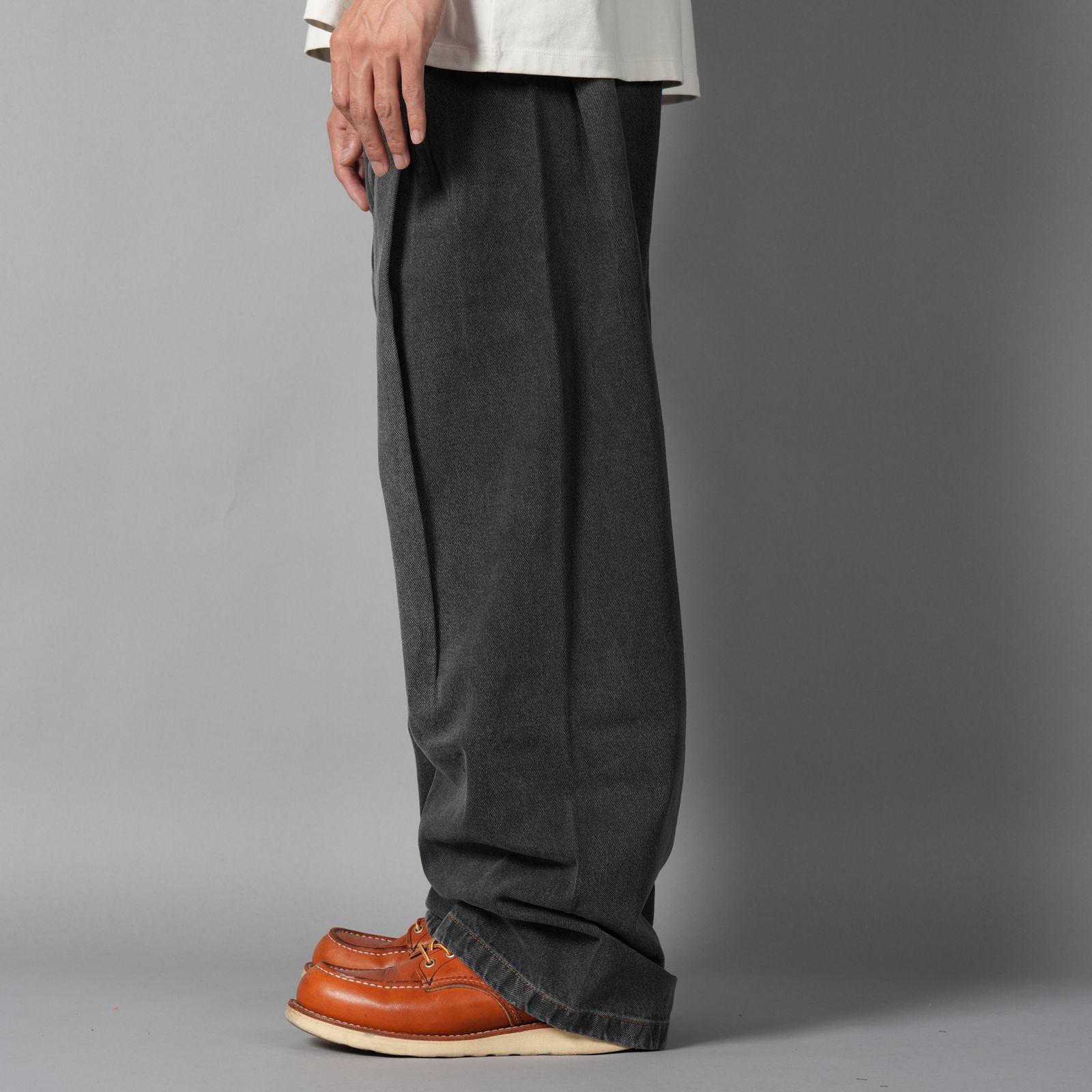 DENIM 440 BERMUDA JEANS / デニムパンツ (ストーン)