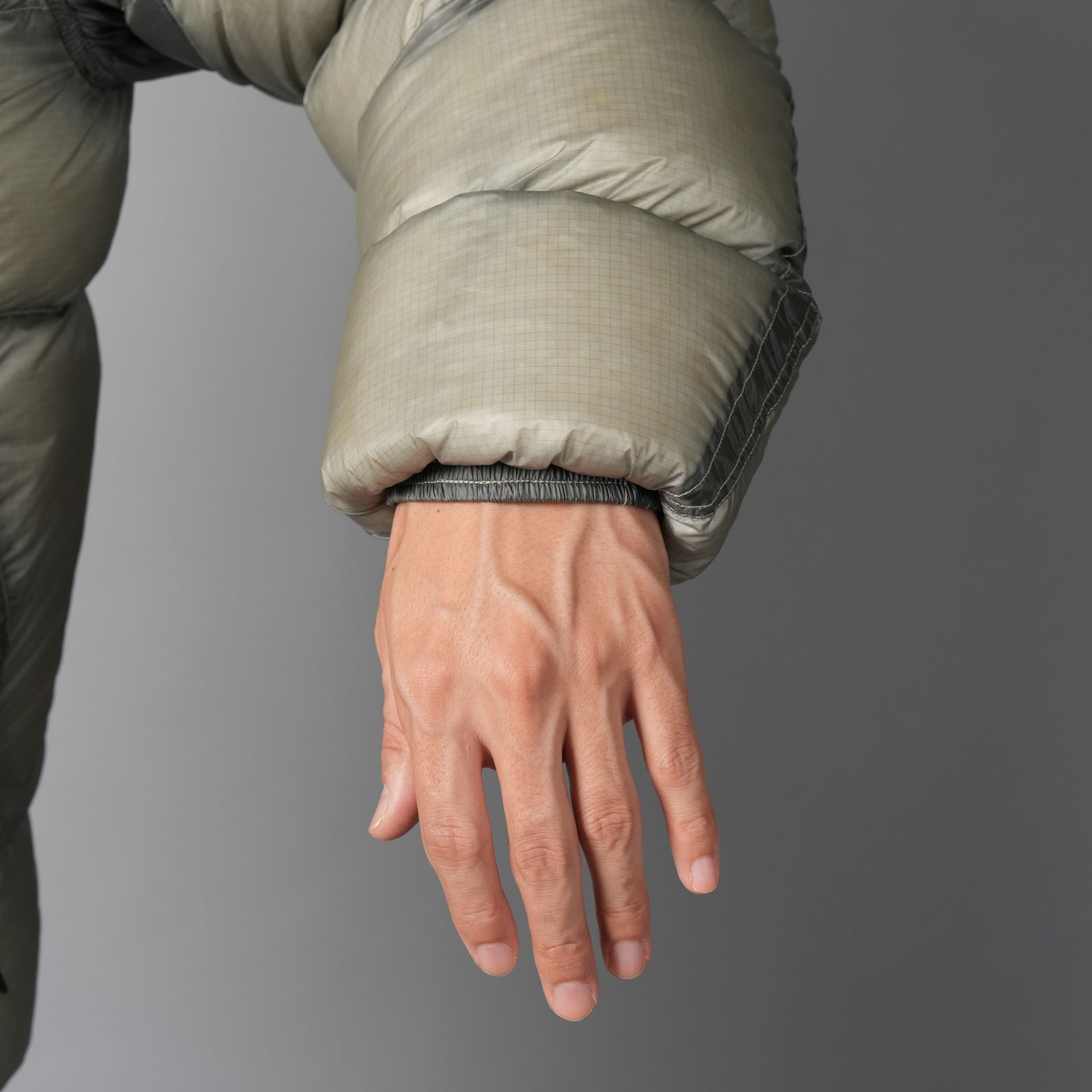 D.D. SHELL HOODED DOWN JACKET / フーデッド ダウンジャケット (フリントグレー)