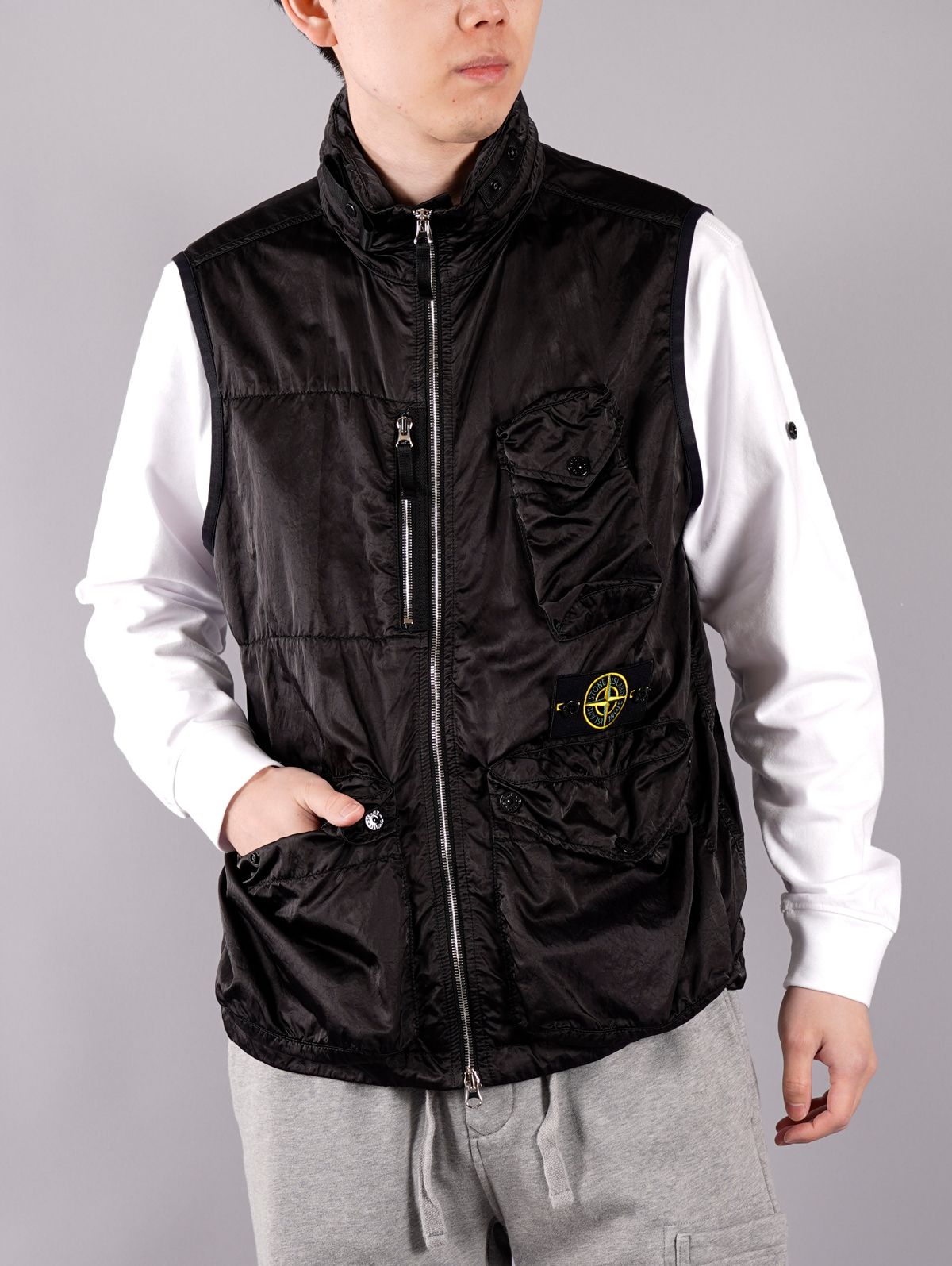 STONE ISLAND(ストーンアイランド)ナイロンラゾベスト | labiela.com