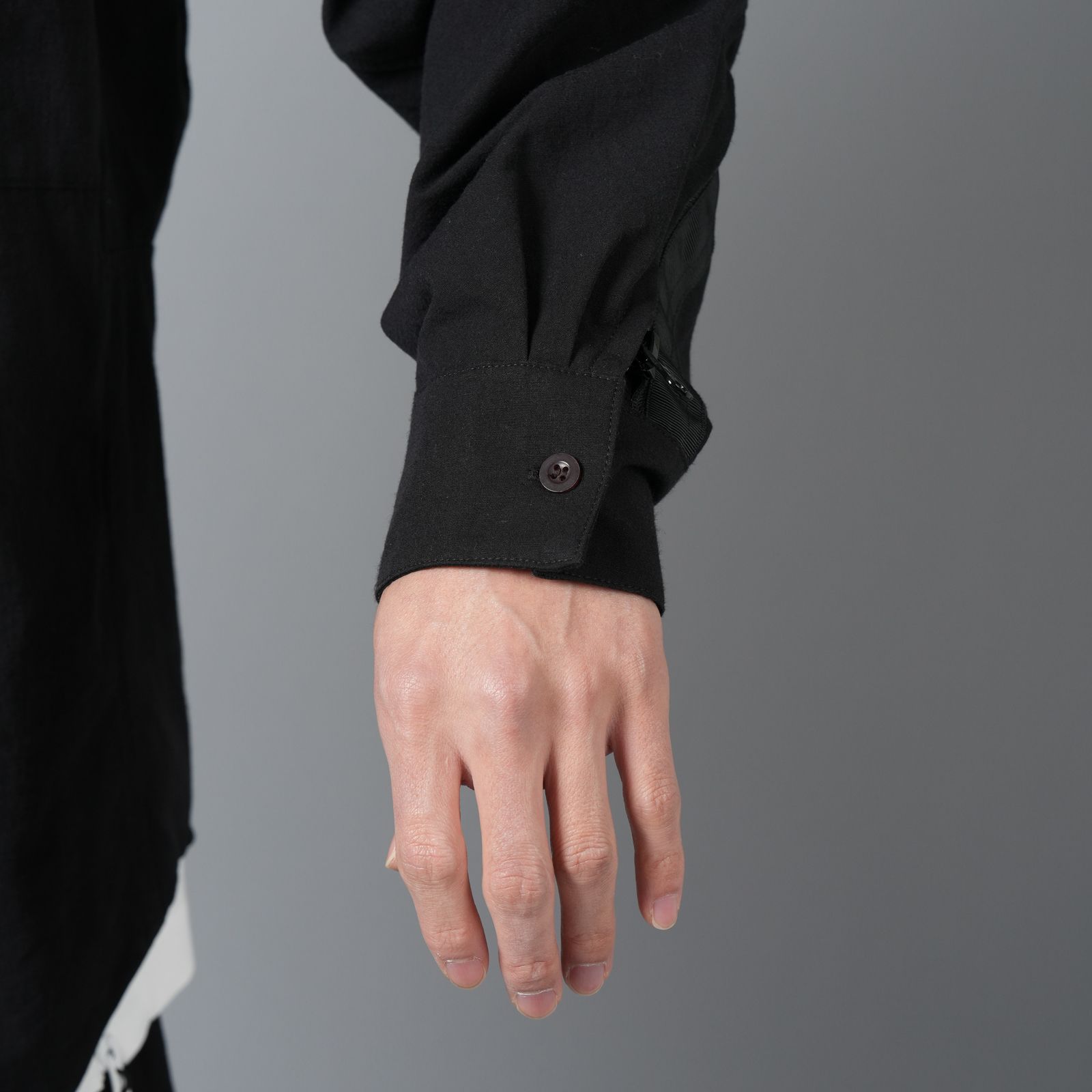 【ラスト1点】【限定】WATER REPELLENT NATURAL FABRIC SHIRT OUTERWEAR / シャツ (ブラック)
