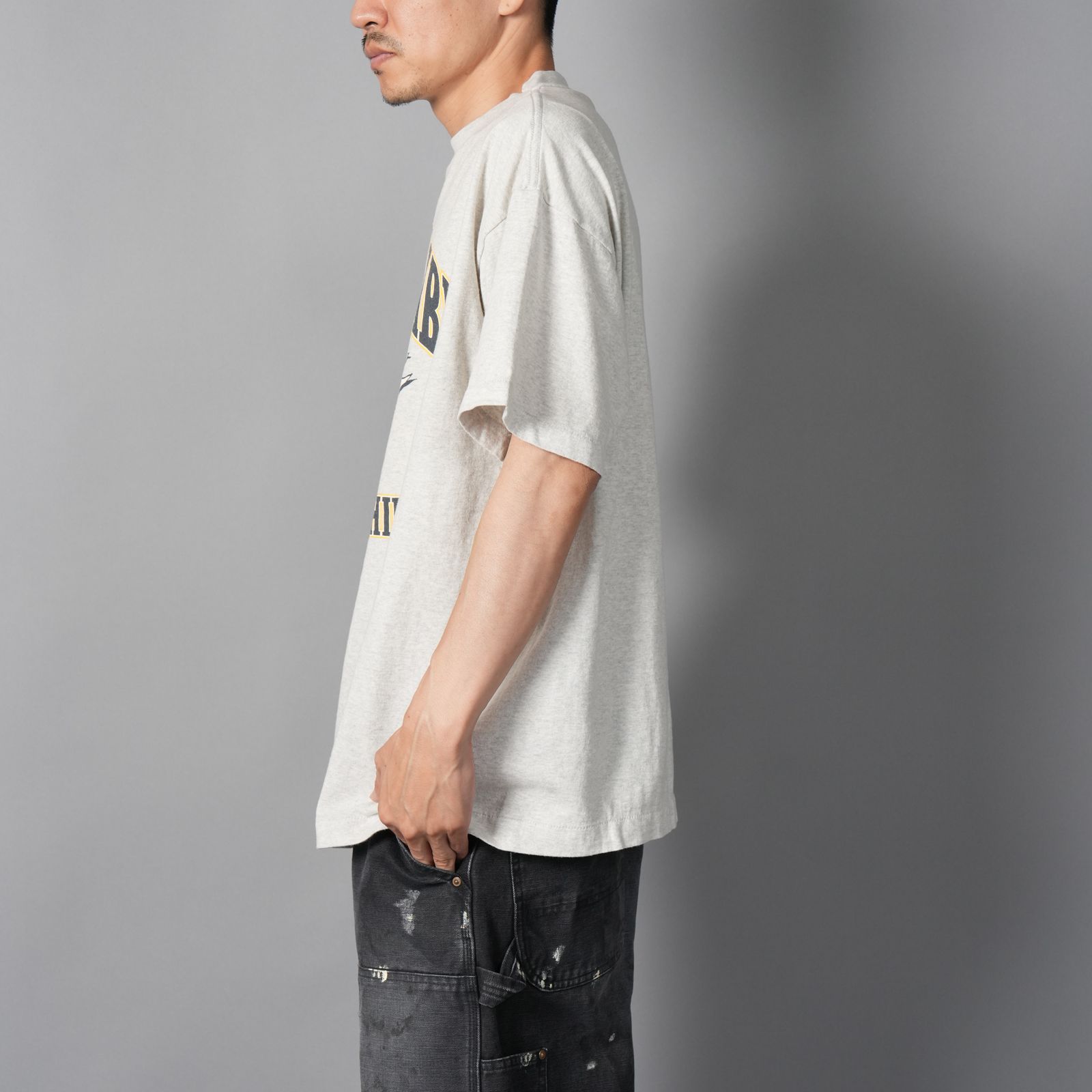 【ラスト1点】SM-HR1-0000-027 / SS TEE / SAINT BABY / GREY / Tシャツ (グレー)