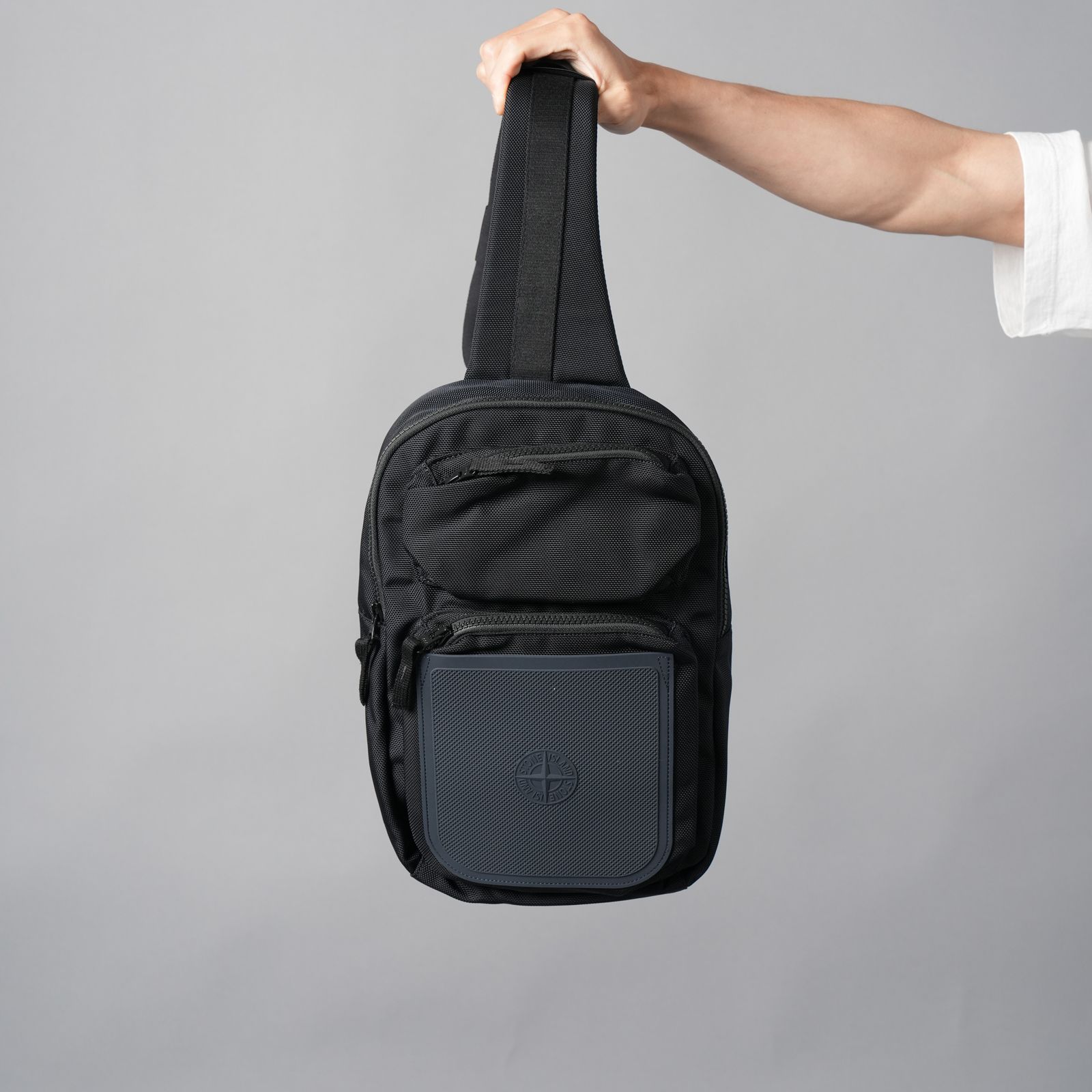 9200030 NYLON PANAMA ACCESSORIES / ポーチバック (ネイビーブルー)