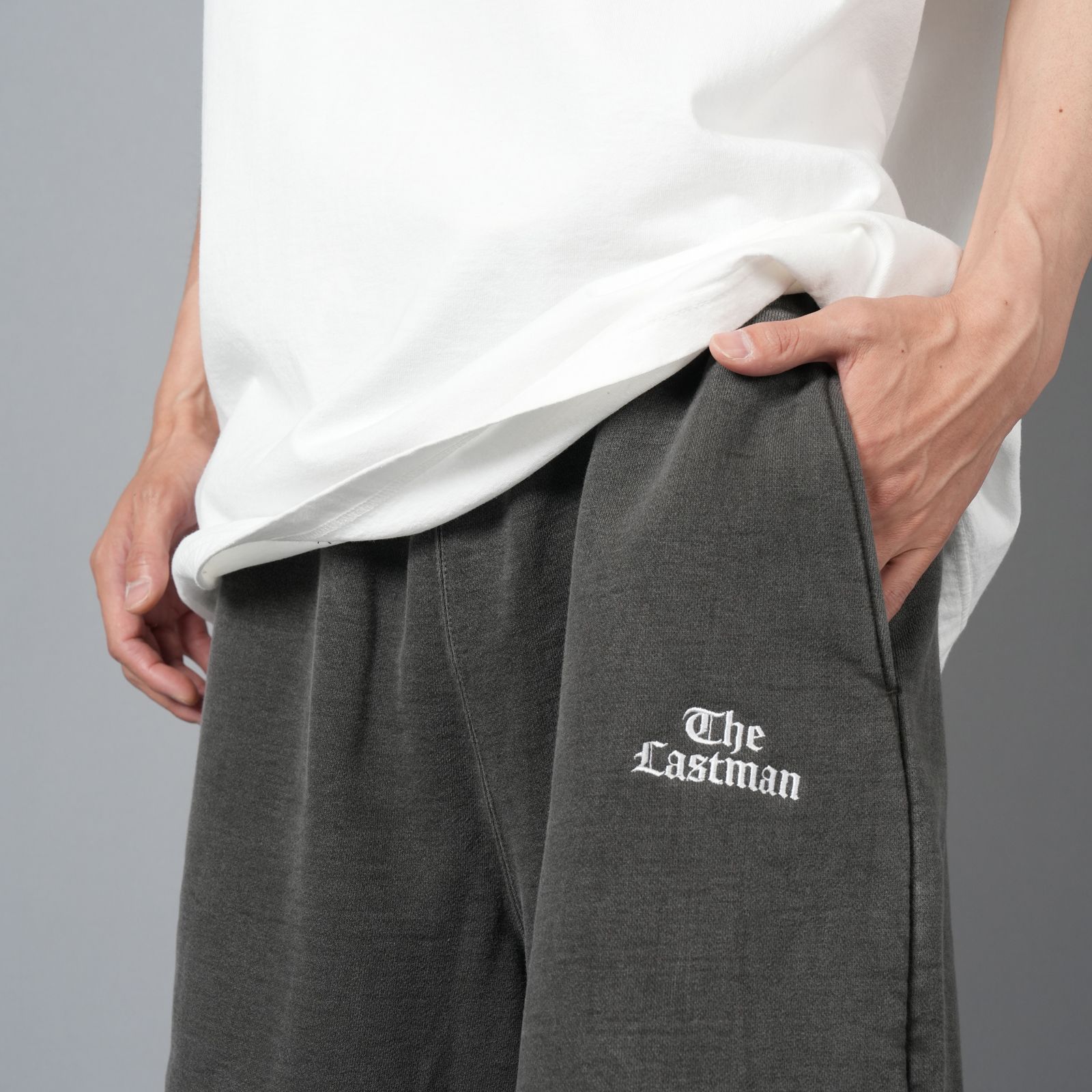 【ラスト1点】LOGO SWEAT SHORTS / ロゴ スウェットショート (ブラック)