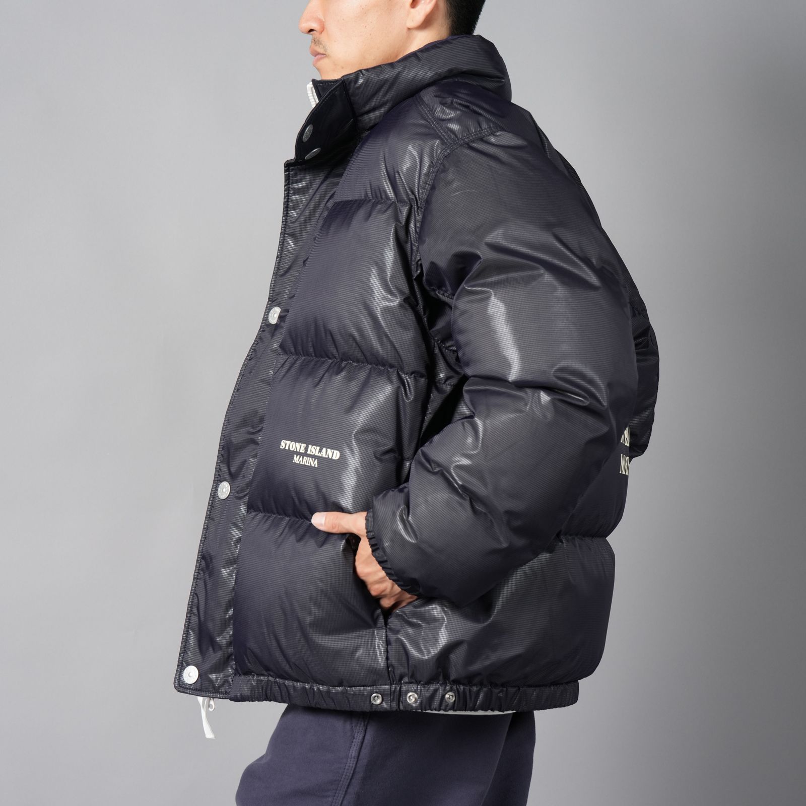 STONE ISLAND - 446X1 NYLON RIPSTOP COVER DOWN_ STONE ISLAND MARINA / ナイロンリップストップ  カバーダウン ダウンジャケット (インクブルー) | Confidence