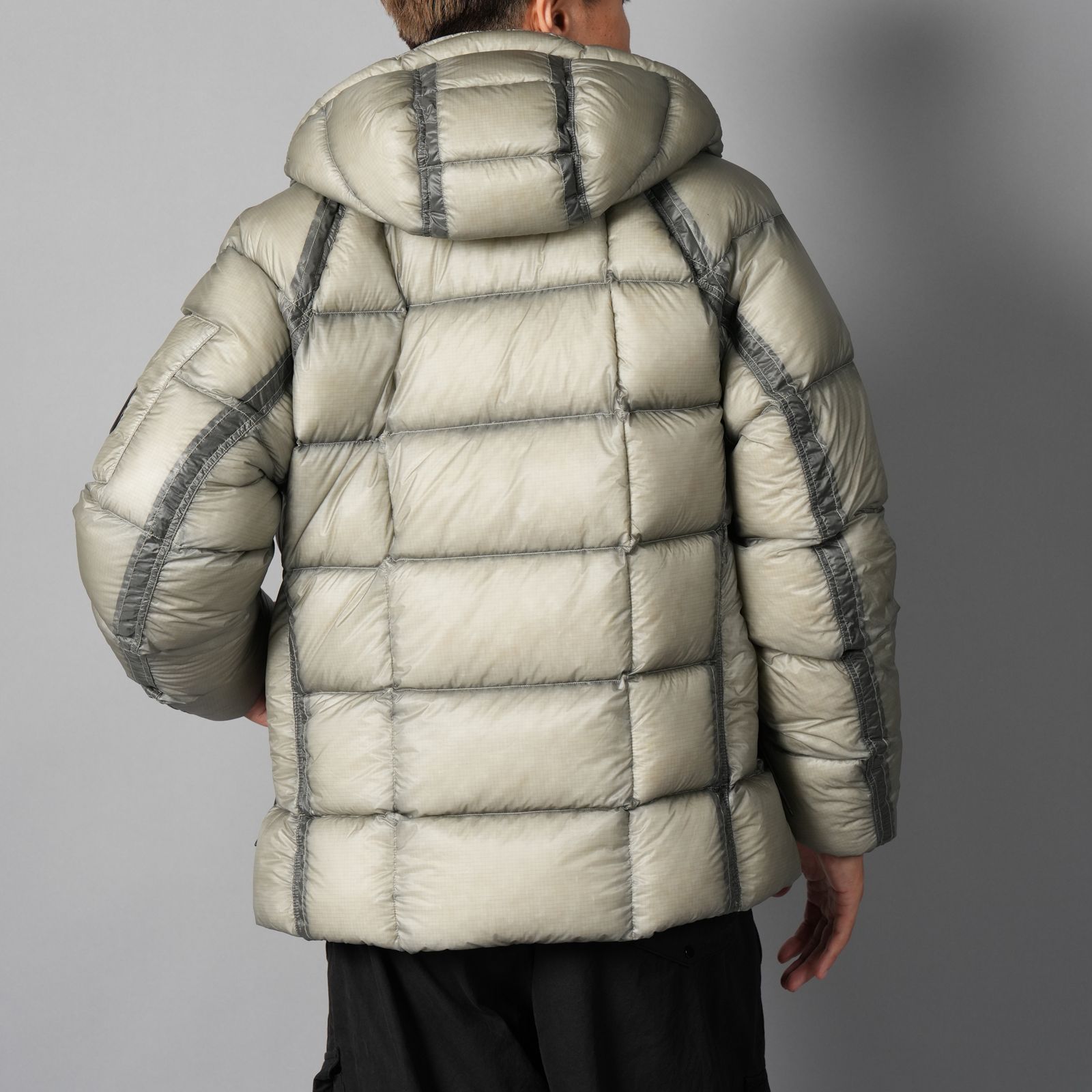 D.D. SHELL HOODED DOWN JACKET / フーデッド ダウンジャケット (フリントグレー)