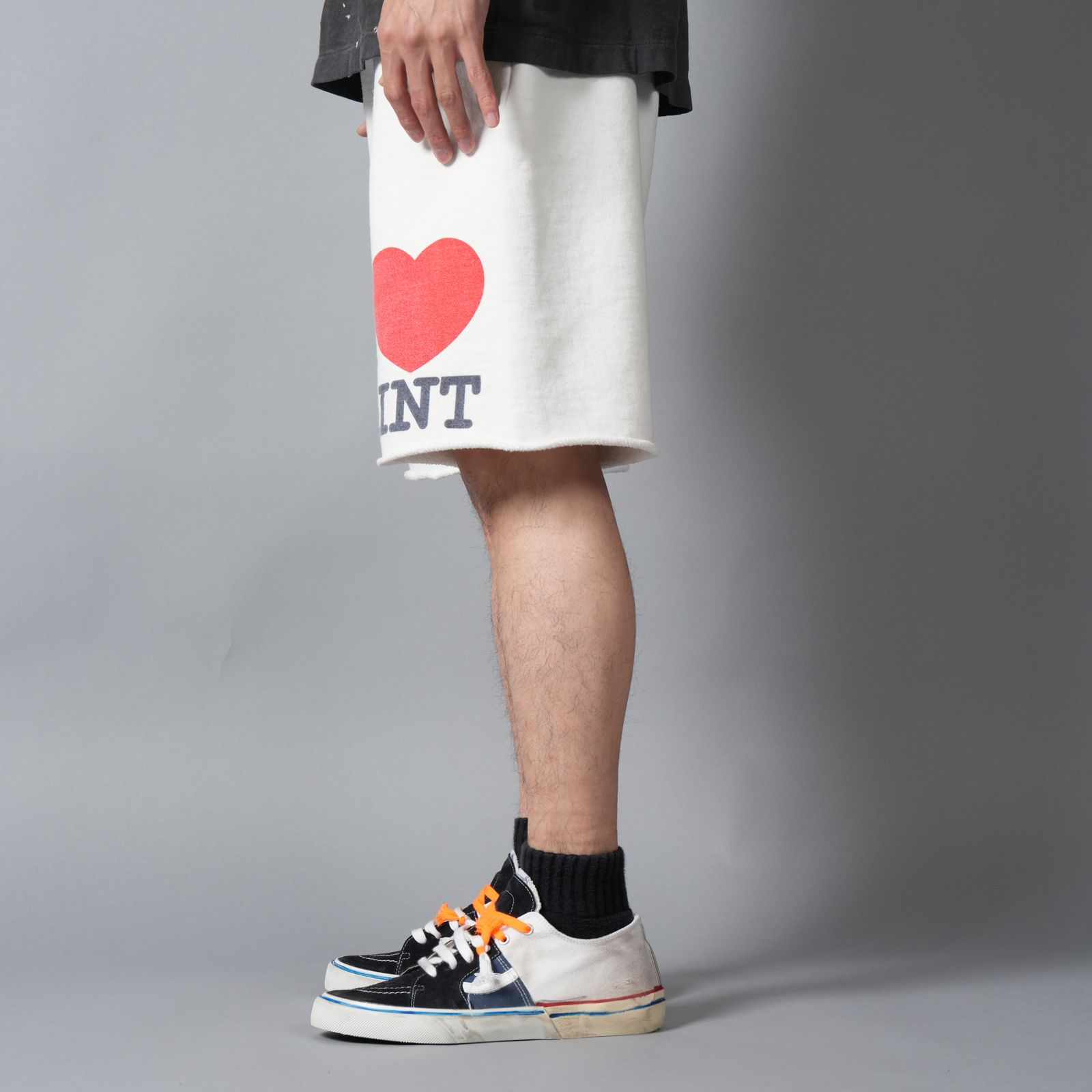 SM-MK8-0000-067 / SWEAT SHORTS / I LOVE SAINT / WHT / スウェットショーツ (ホワイト)