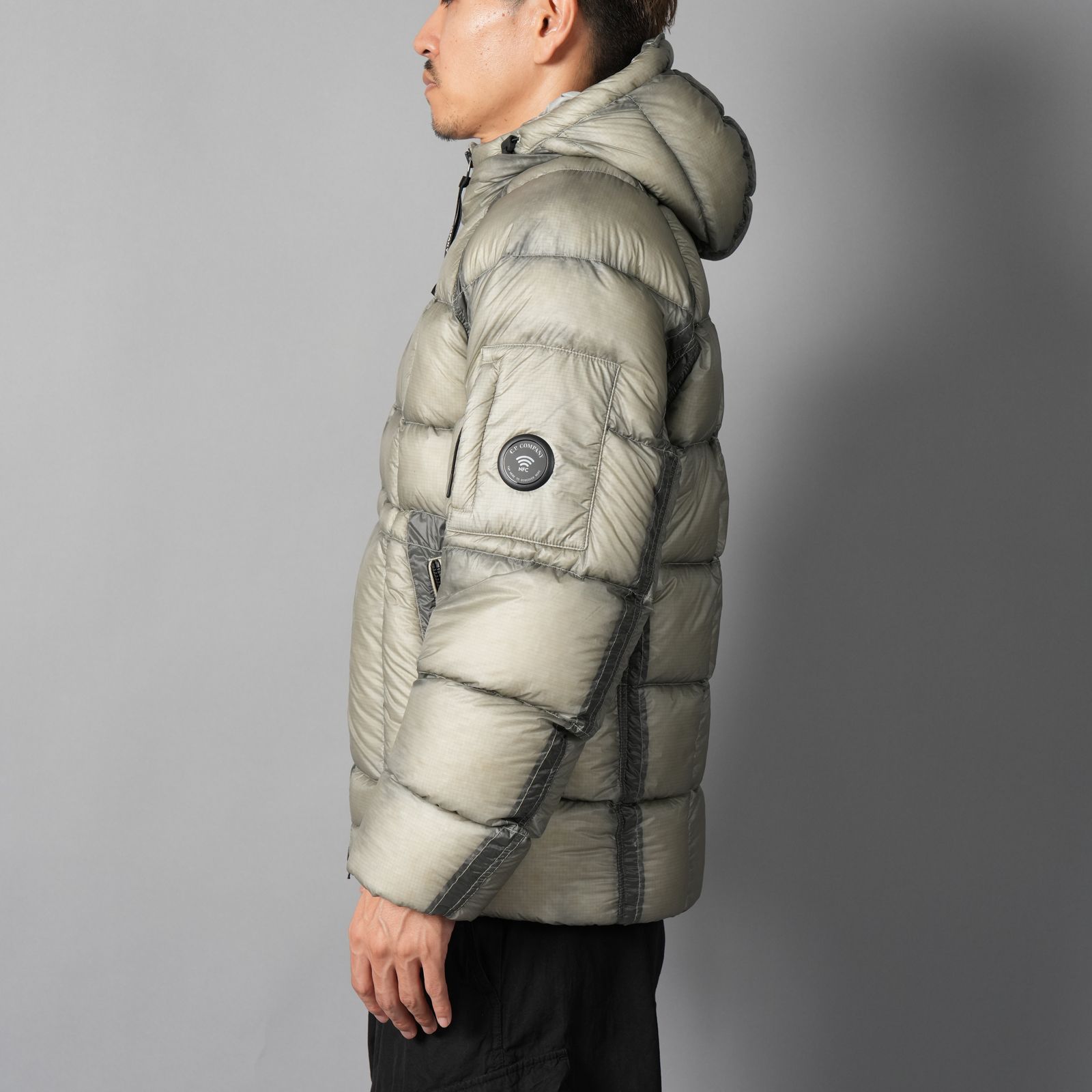 D.D. SHELL HOODED DOWN JACKET / フーデッド ダウンジャケット (フリントグレー)