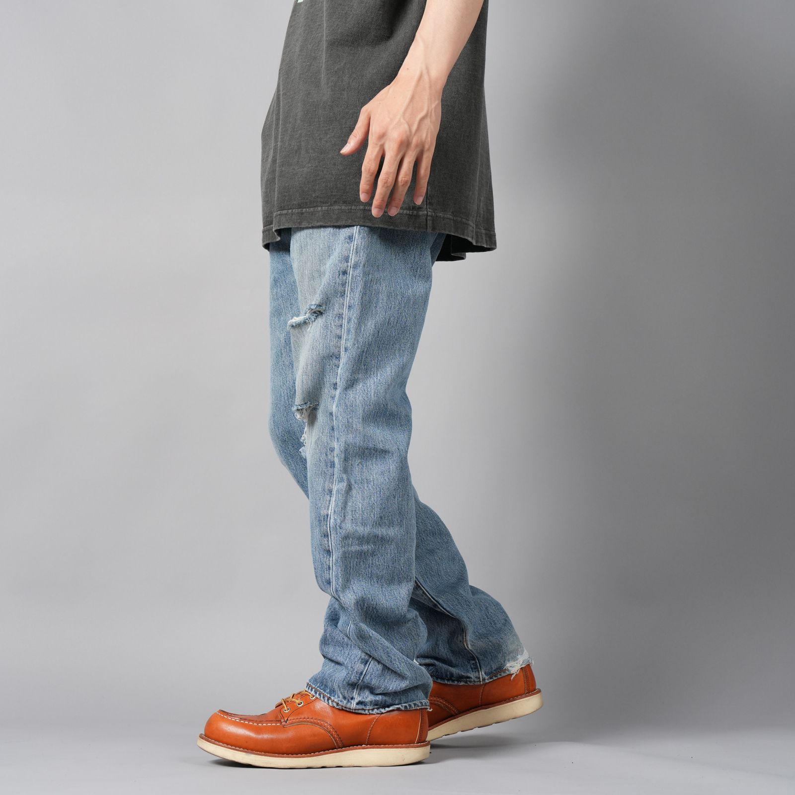 BASICKS x Vintage Levi's Heart Pocket Damage Denim / ハートポケットダメージデニム [34インチ] (ブルー)
