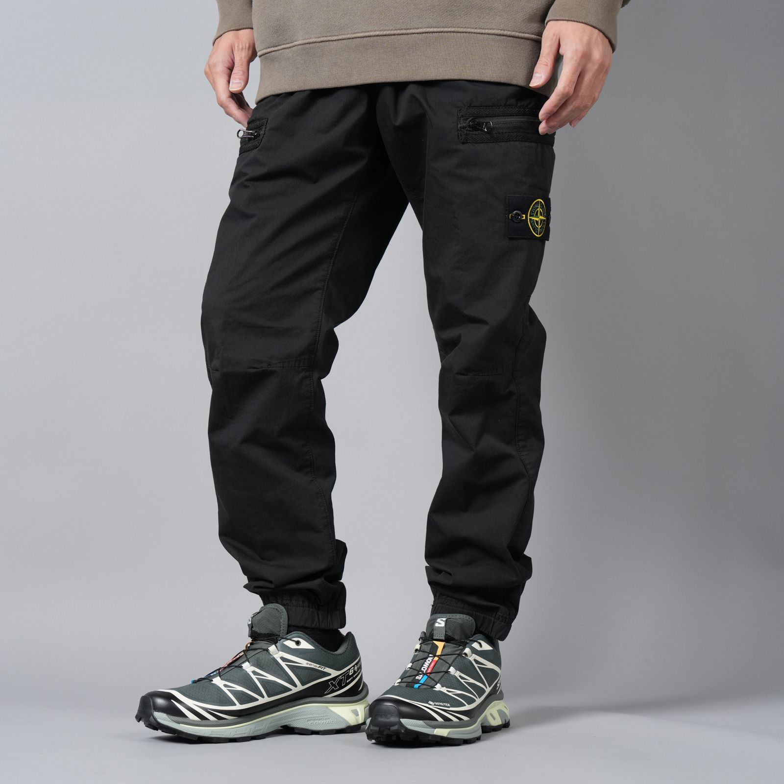 STONE ISLAND - 32111 / CARGO PANTS / カーゴパンツ [スリムフィット][ガーメントダイ] (ブラック) |  Confidence